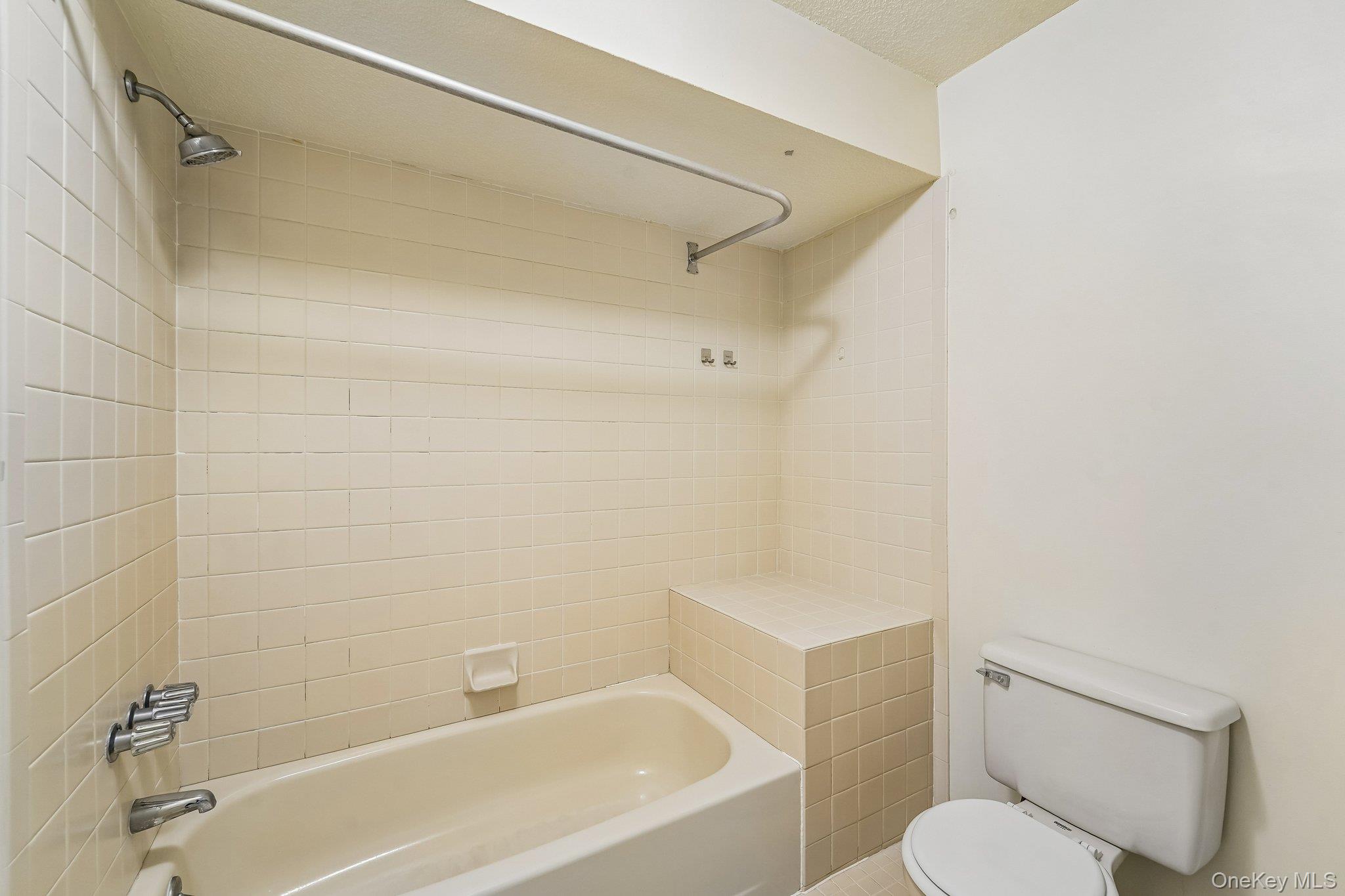 18 BROOKE HOLLOW Lane – For Sale photo 27