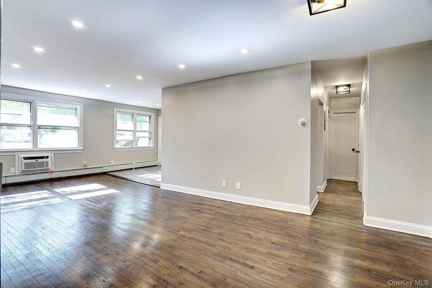 152 Kearsing Parkway, Unit E photo 2