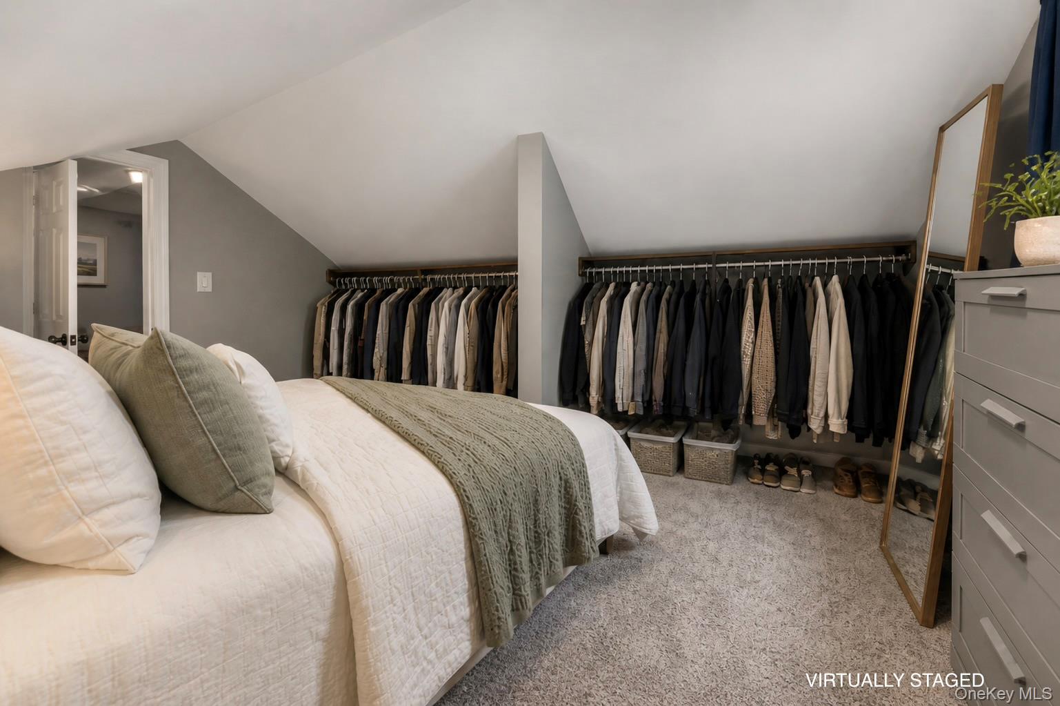 466 Long Island Avenue – For Sale photo 18