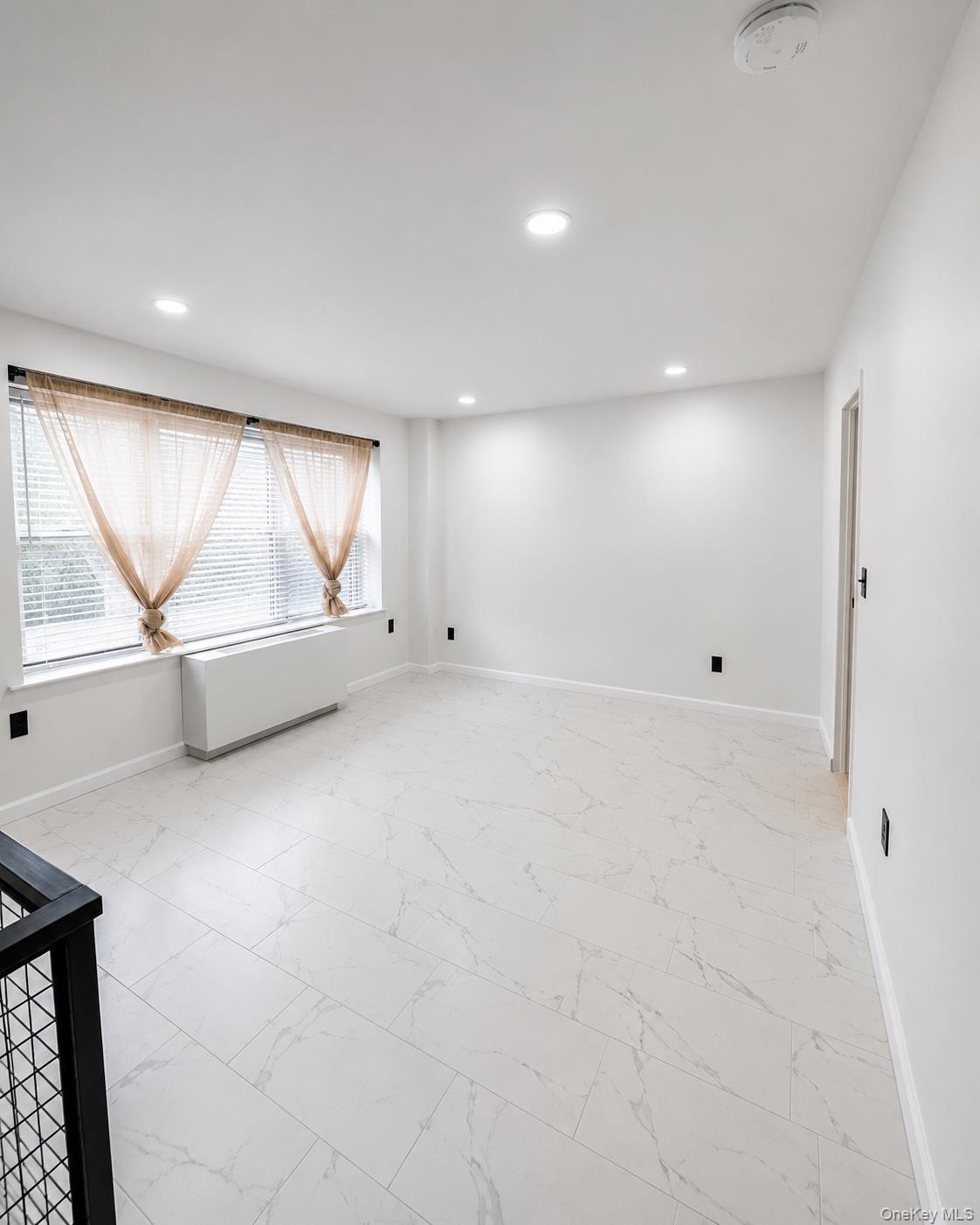 3240 Netherland Avenue, Unit 1C photo 4