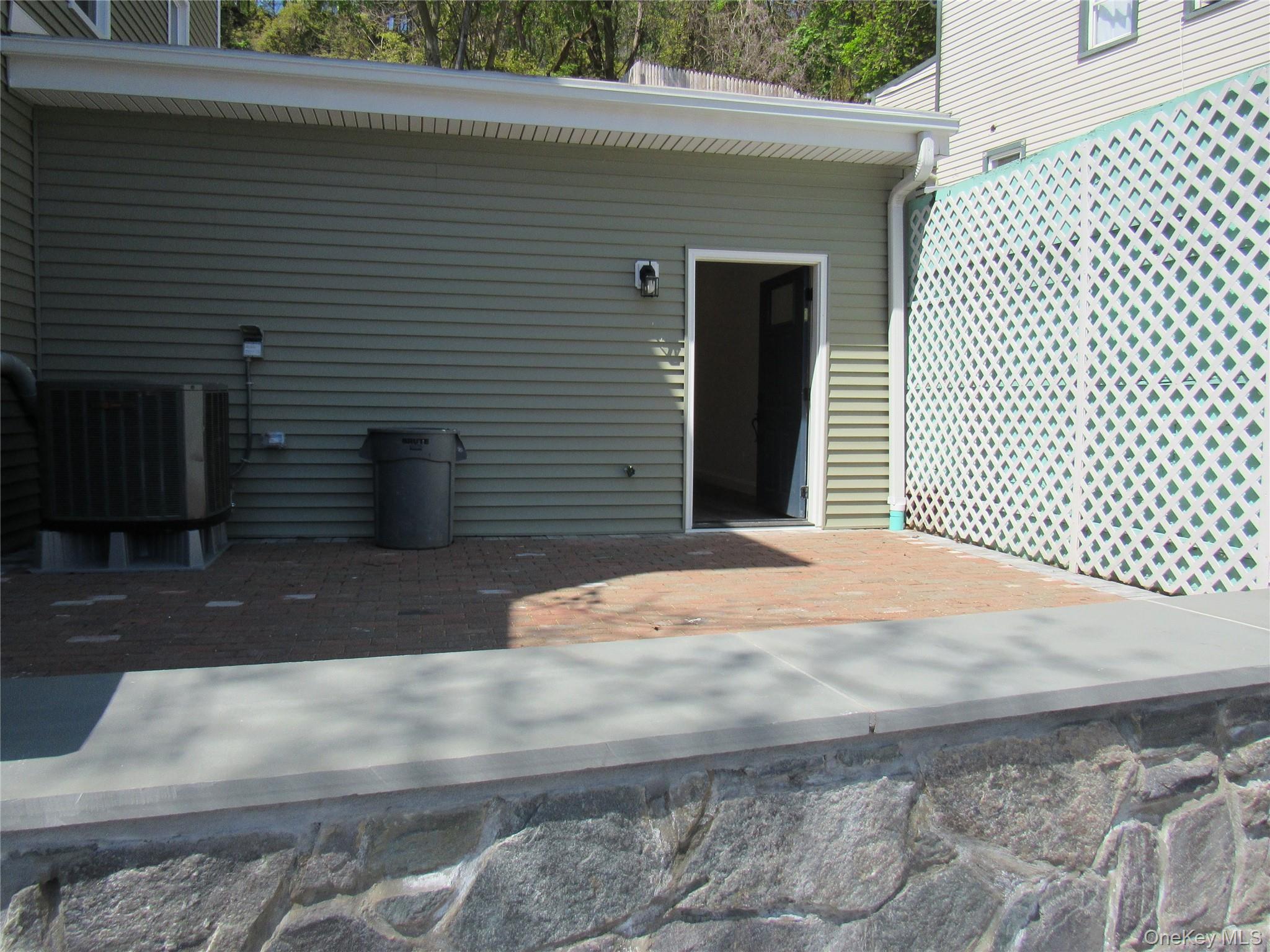 123 Grand Street – For Rent photo 9
