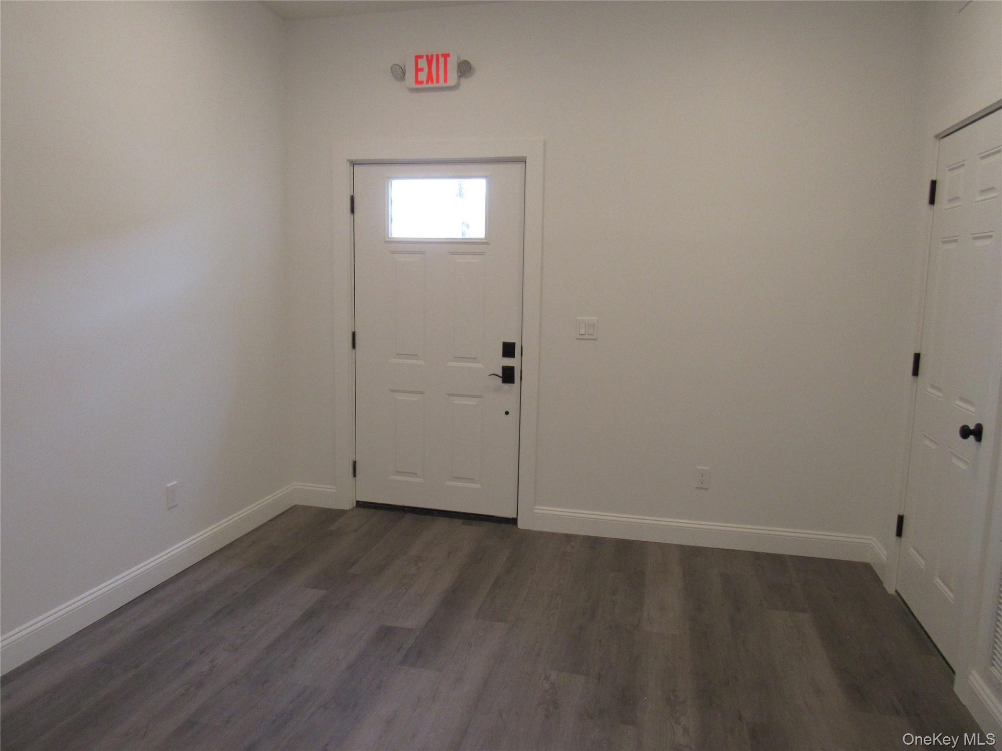 123 Grand Street – For Rent photo 8