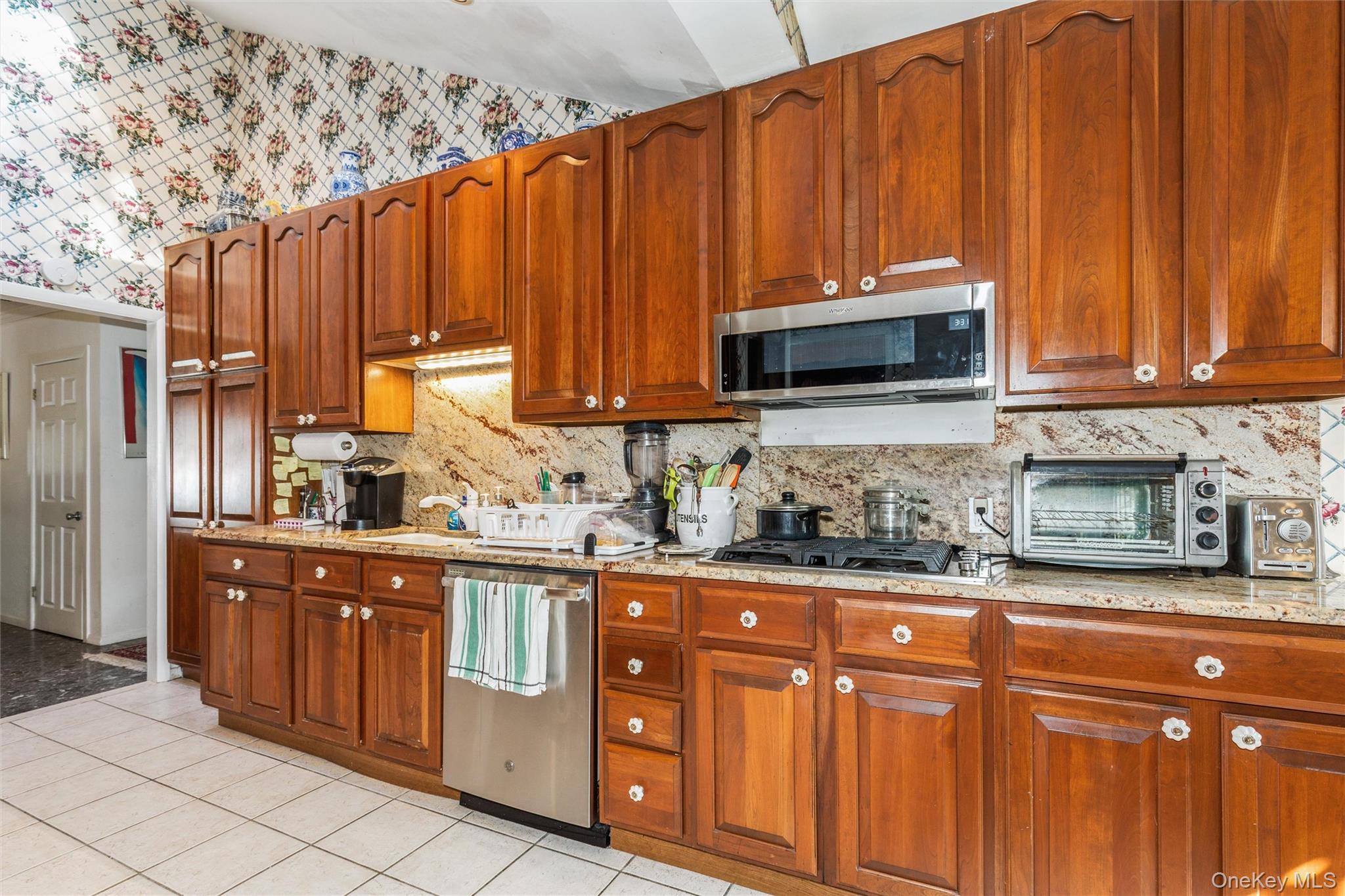 602 Garden Lane – For Sale photo 16
