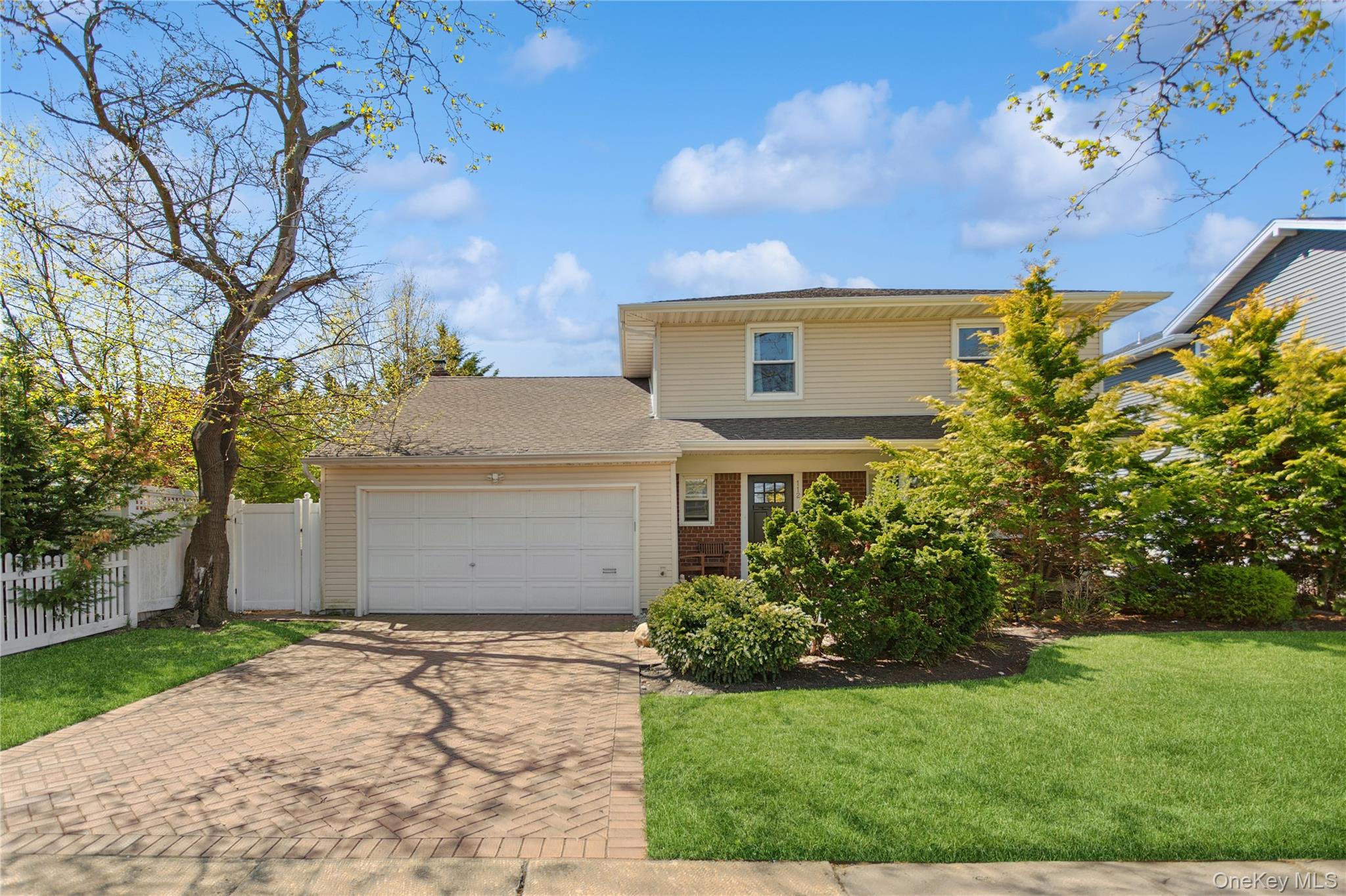 112 Ivy Lane – For Sale