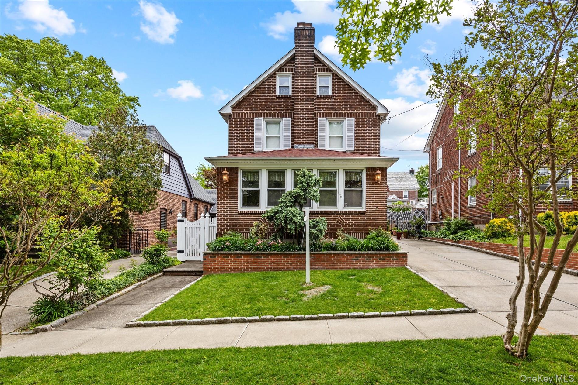 3221 168th Street – For Sale