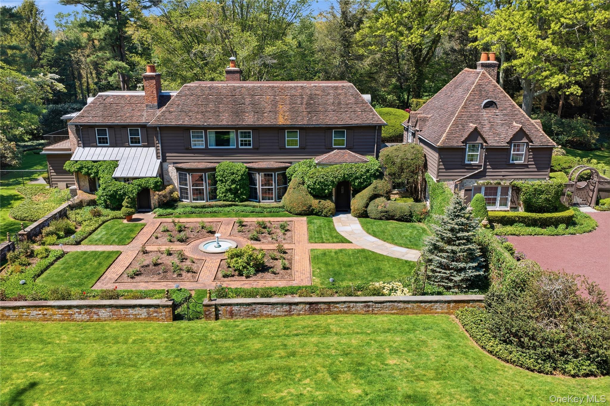 285 Piping Rock Road