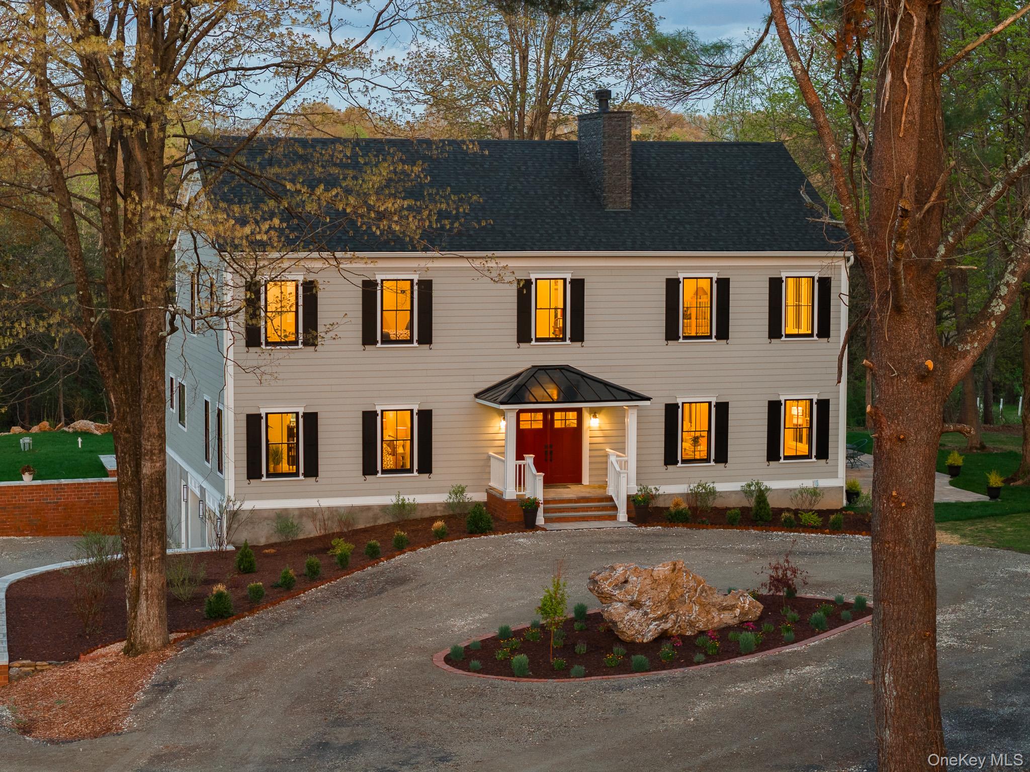 397 Viewmont Road – For Sale