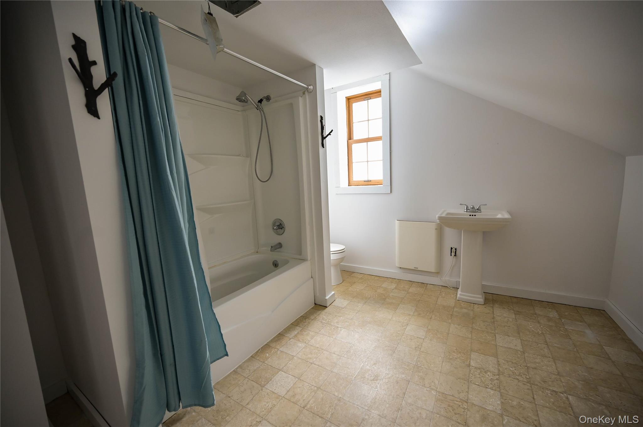 1702 Diary Hill Road – For Sale photo 35