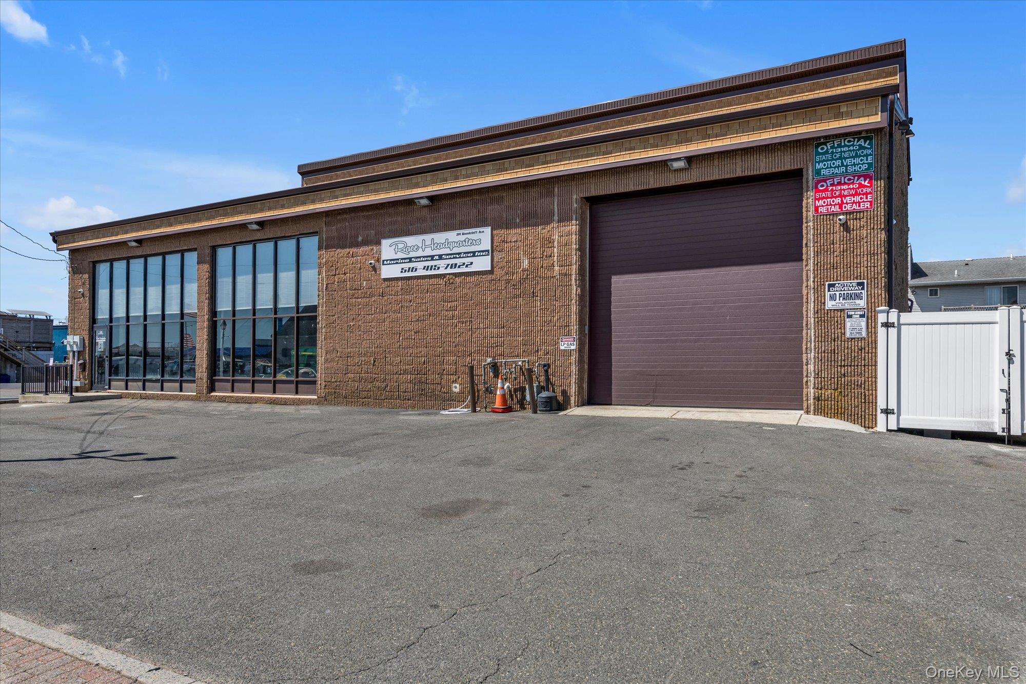 312-314 Woodcleft Avenue – For Sale