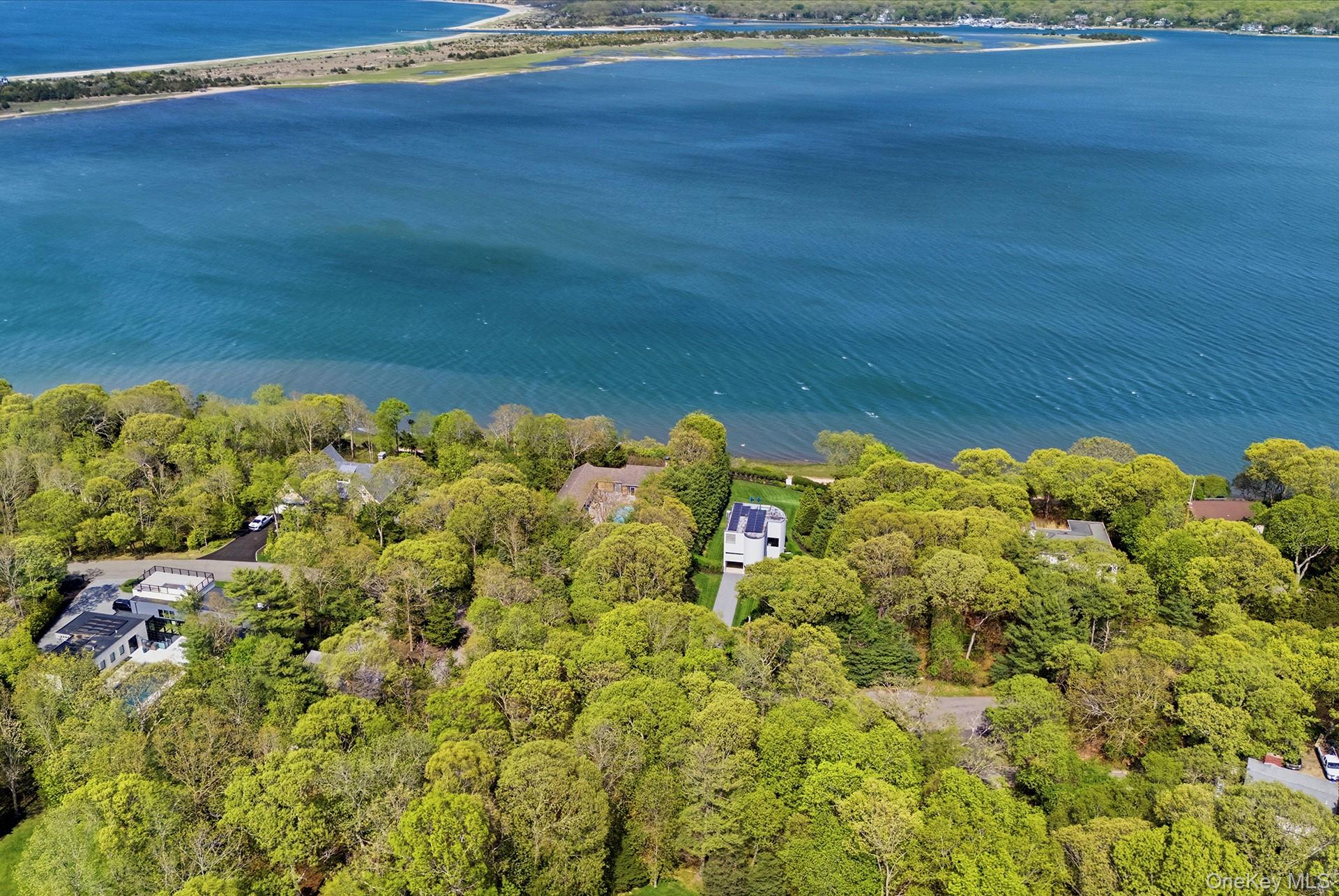 27 Three Mile Harbor Drive – For Sale photo 2
