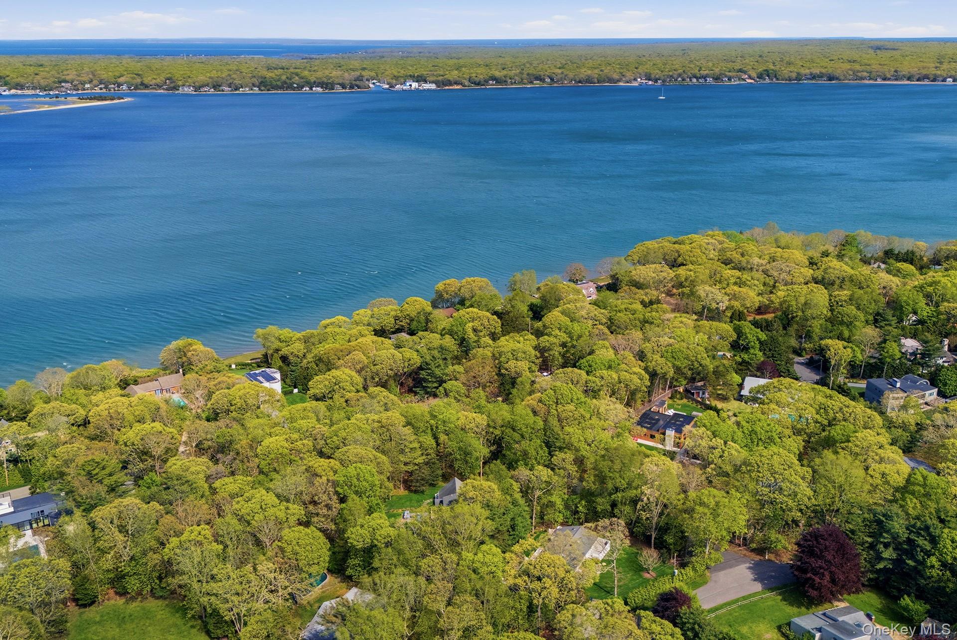 27 Three Mile Harbor Drive – For Sale photo 3