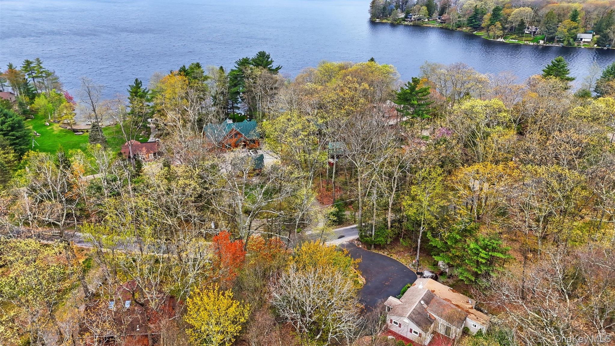 136 N Shore Drive – For Sale photo 7