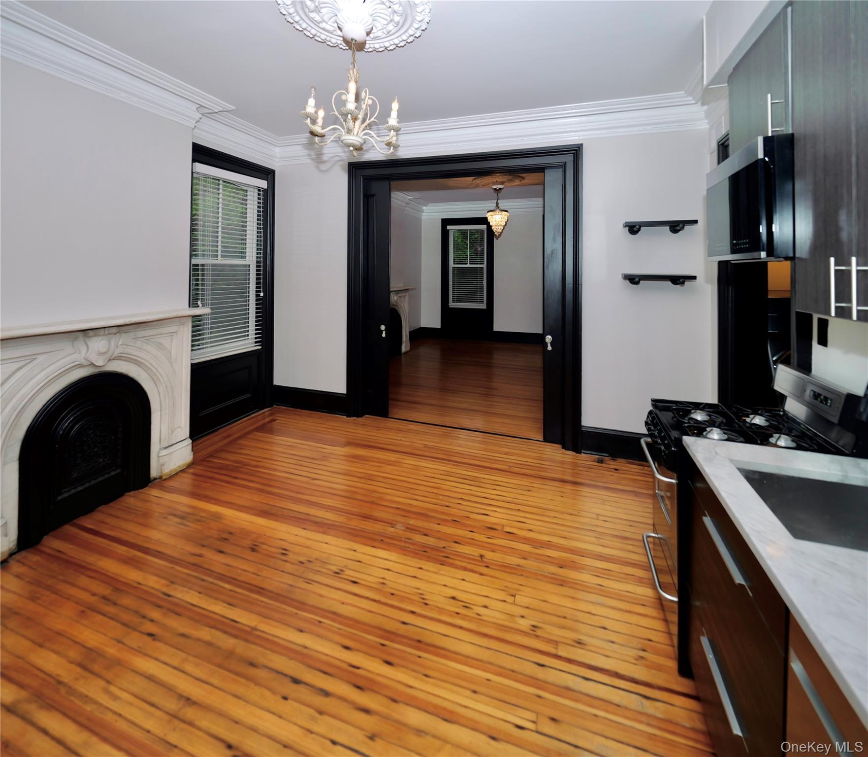 4 Grand Street, Unit 2 photo 6