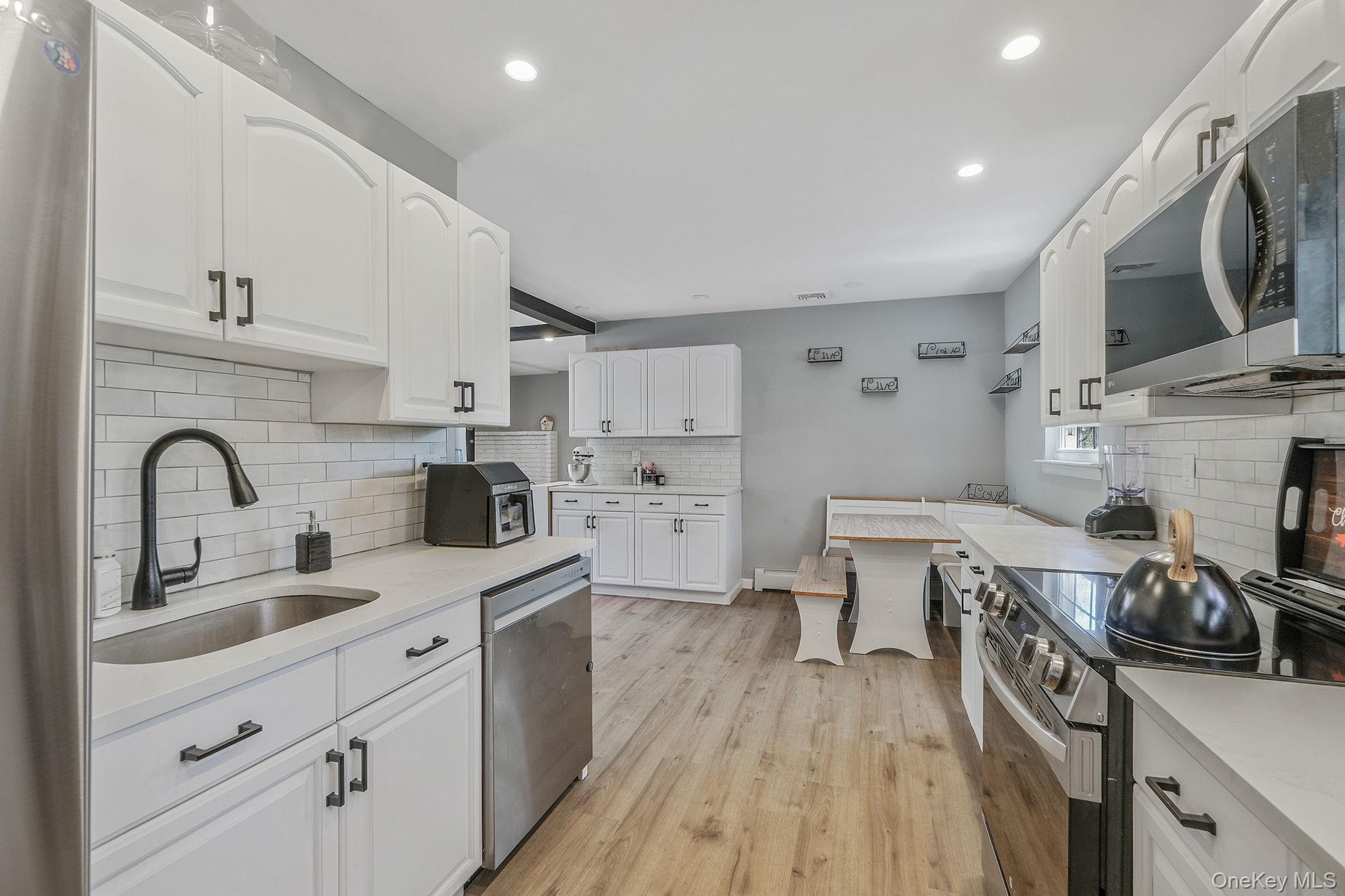 5 Oakwood Avenue – For Sale photo 6