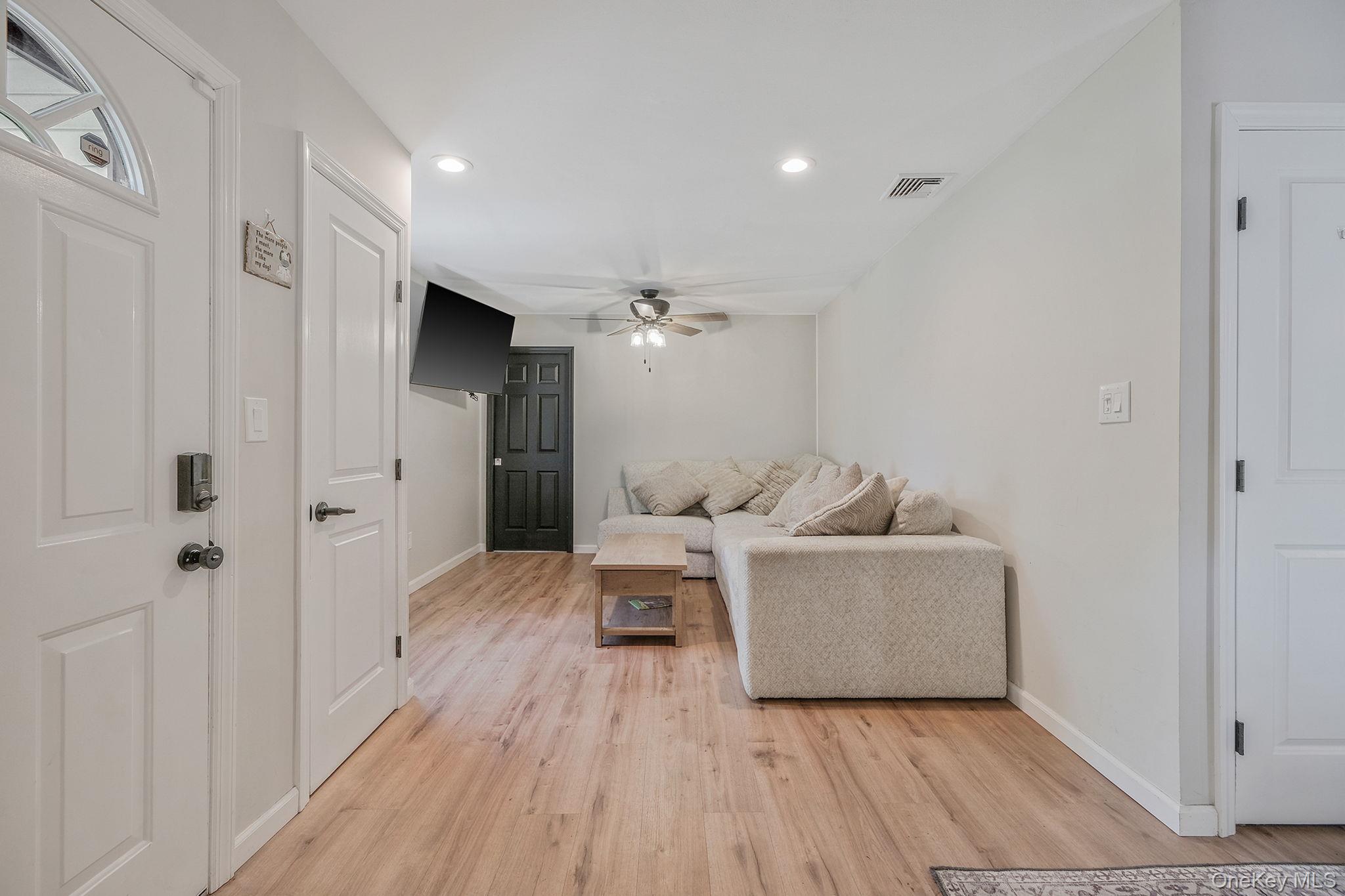 5 Oakwood Avenue – For Sale photo 10