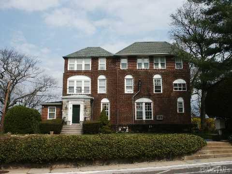 378 Sea Cliff Avenue, Unit 3