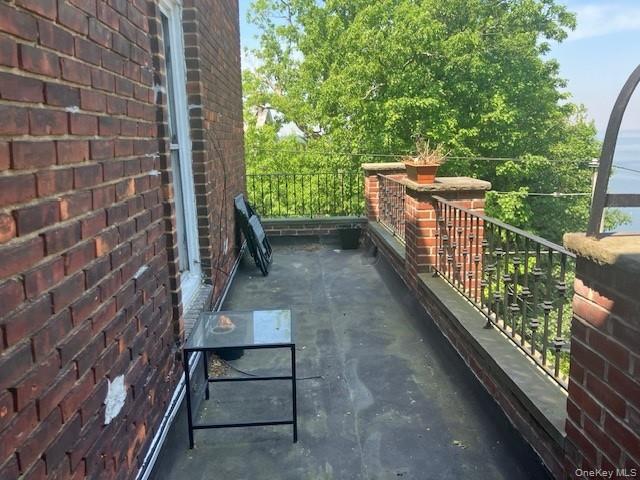 378 Sea Cliff Avenue, Unit 3 photo 7