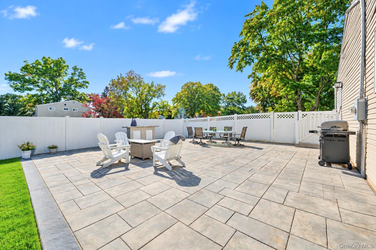 331 Broadway – For Sale photo 42