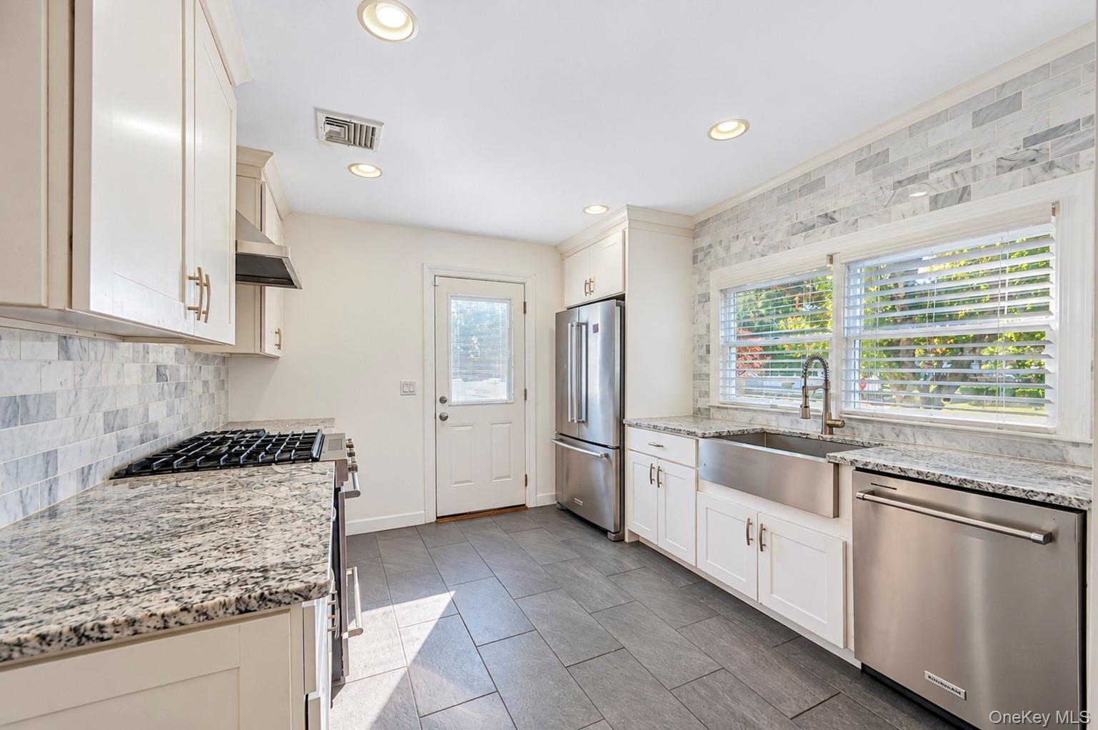 331 Broadway – For Sale photo 18