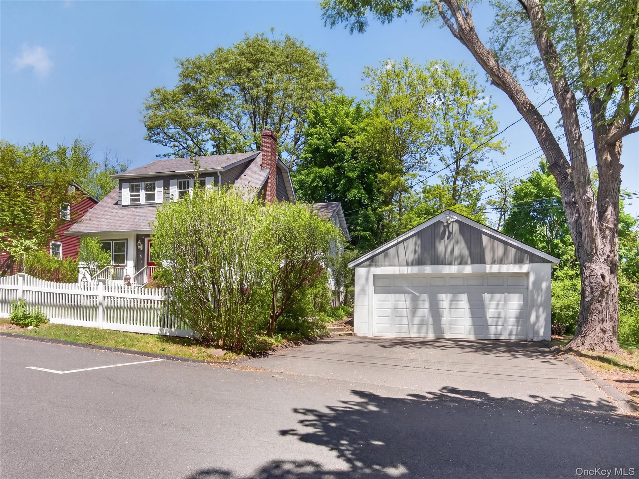 1 Lawrence Street – For Sale photo 38