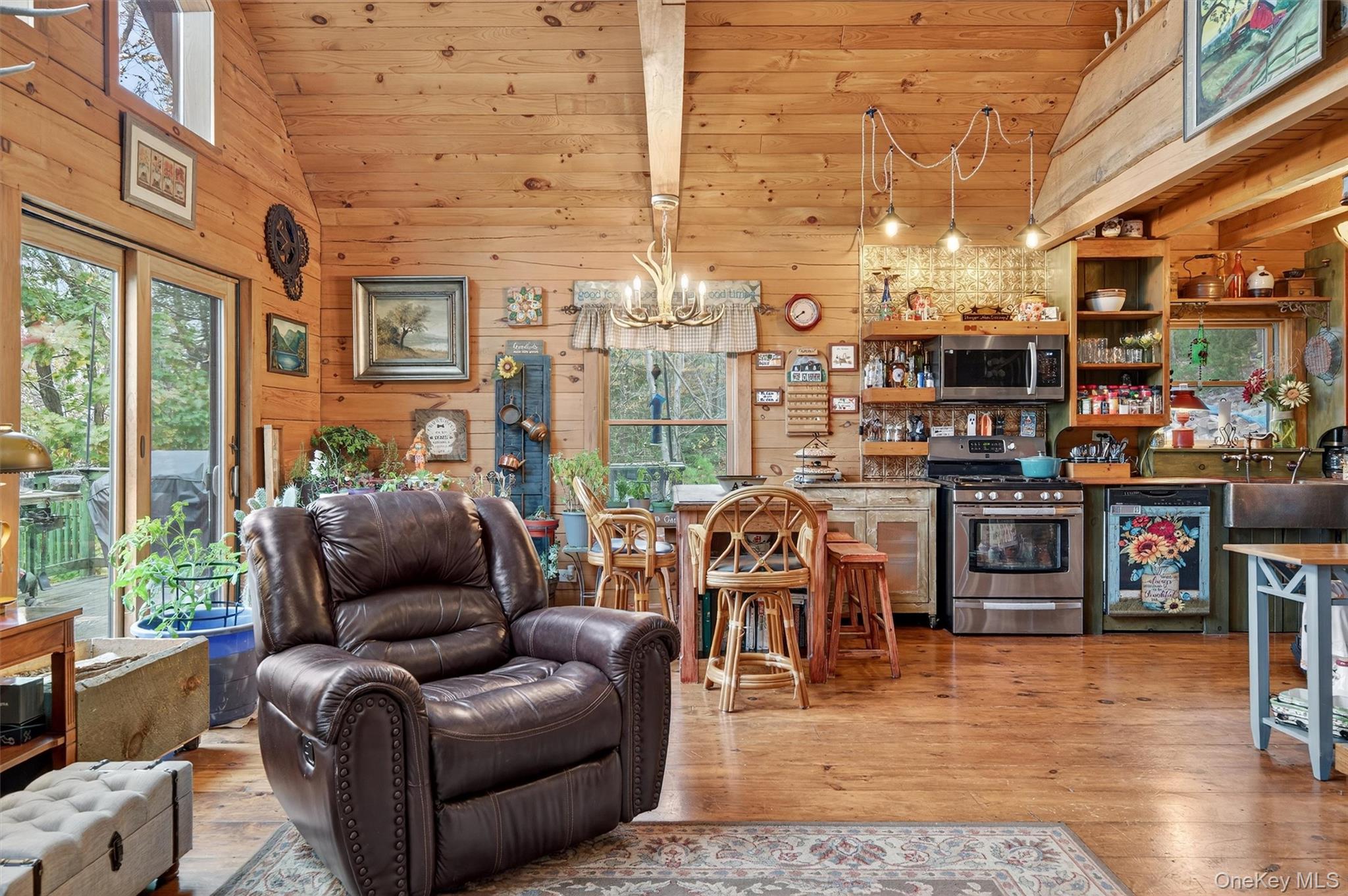 129 Hallock Road – For Sale photo 3