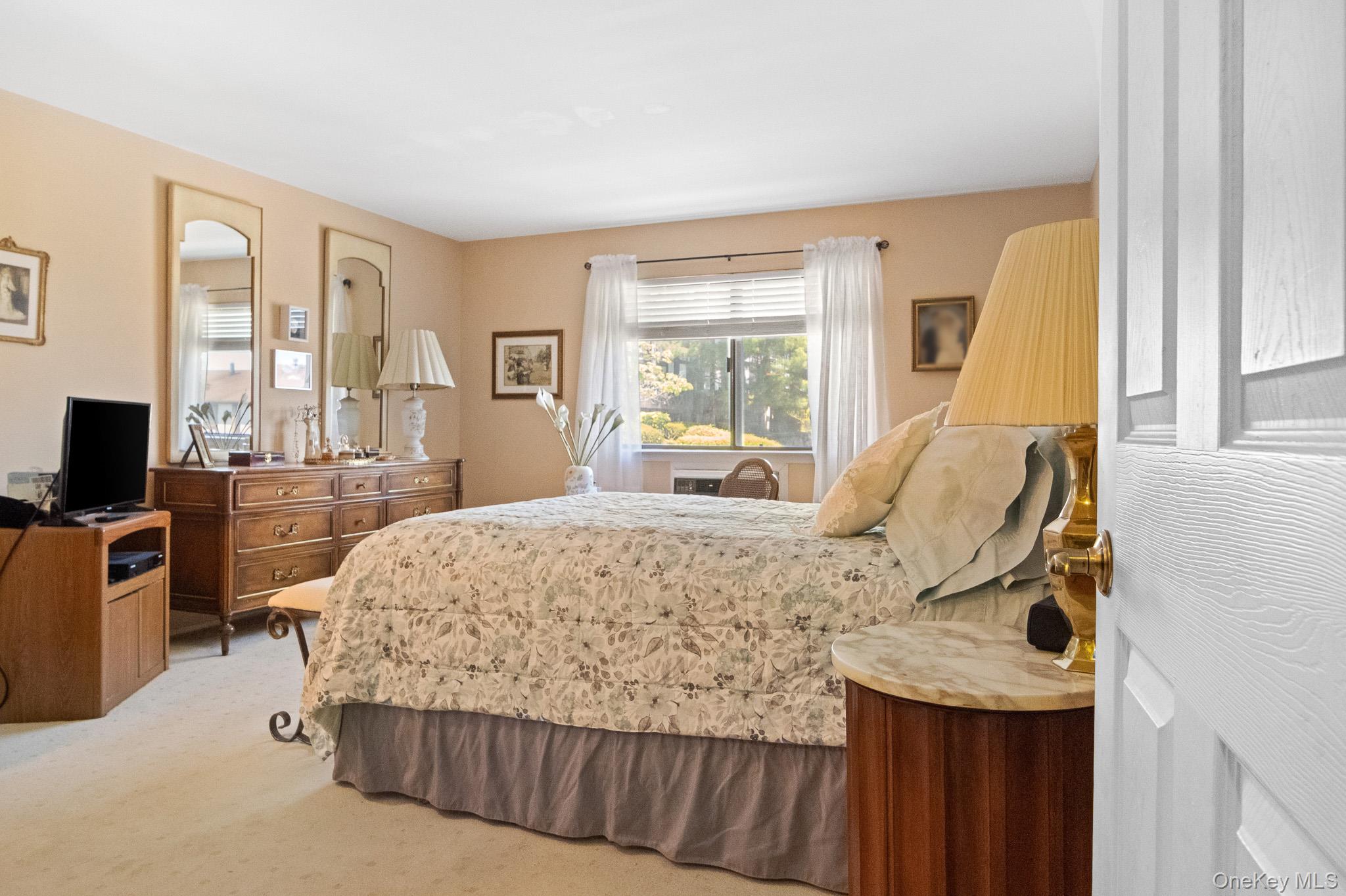 292 Richard Court, Unit 292 photo 16