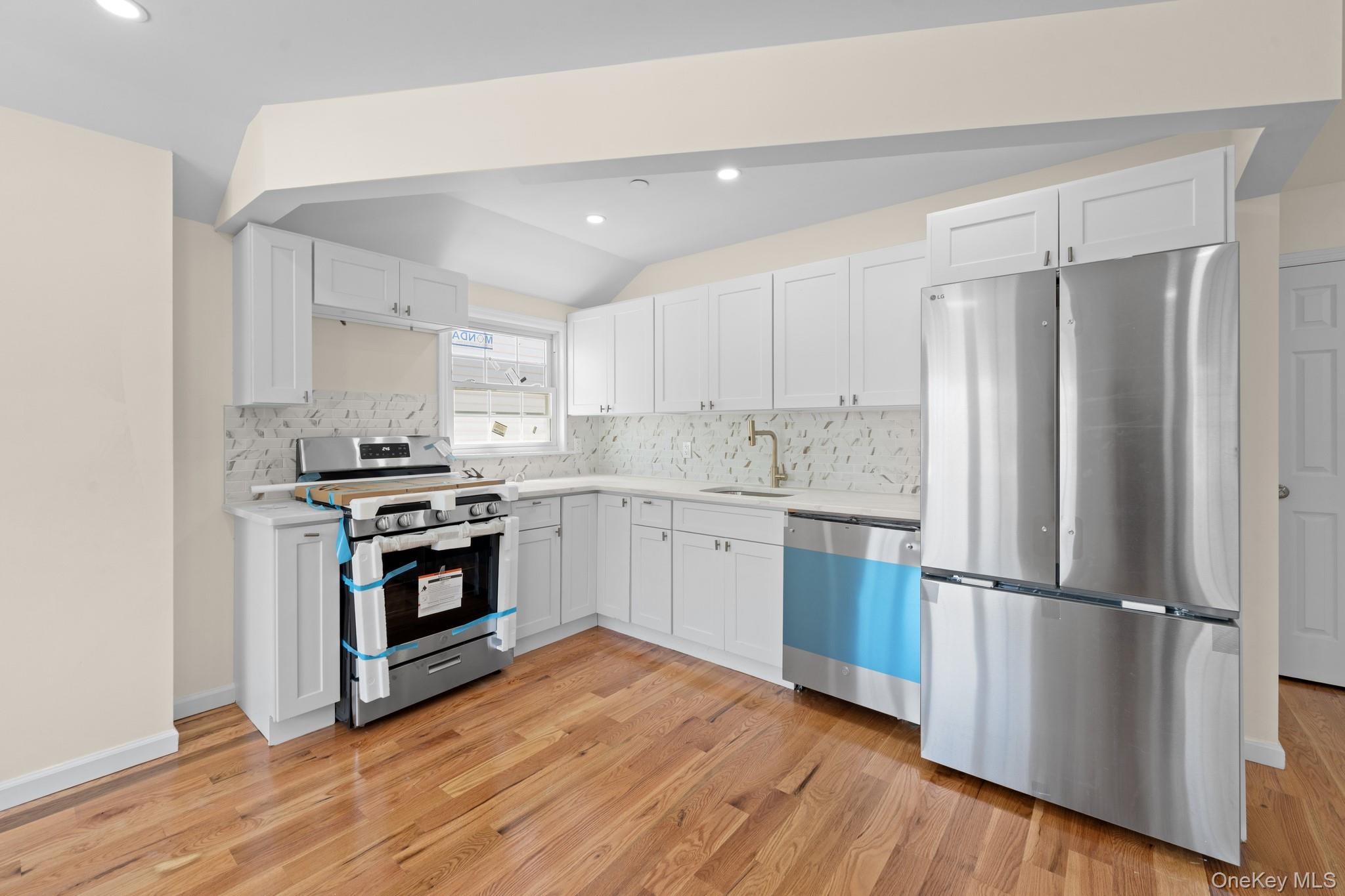 115-72A Newburg St – For Sale photo 9