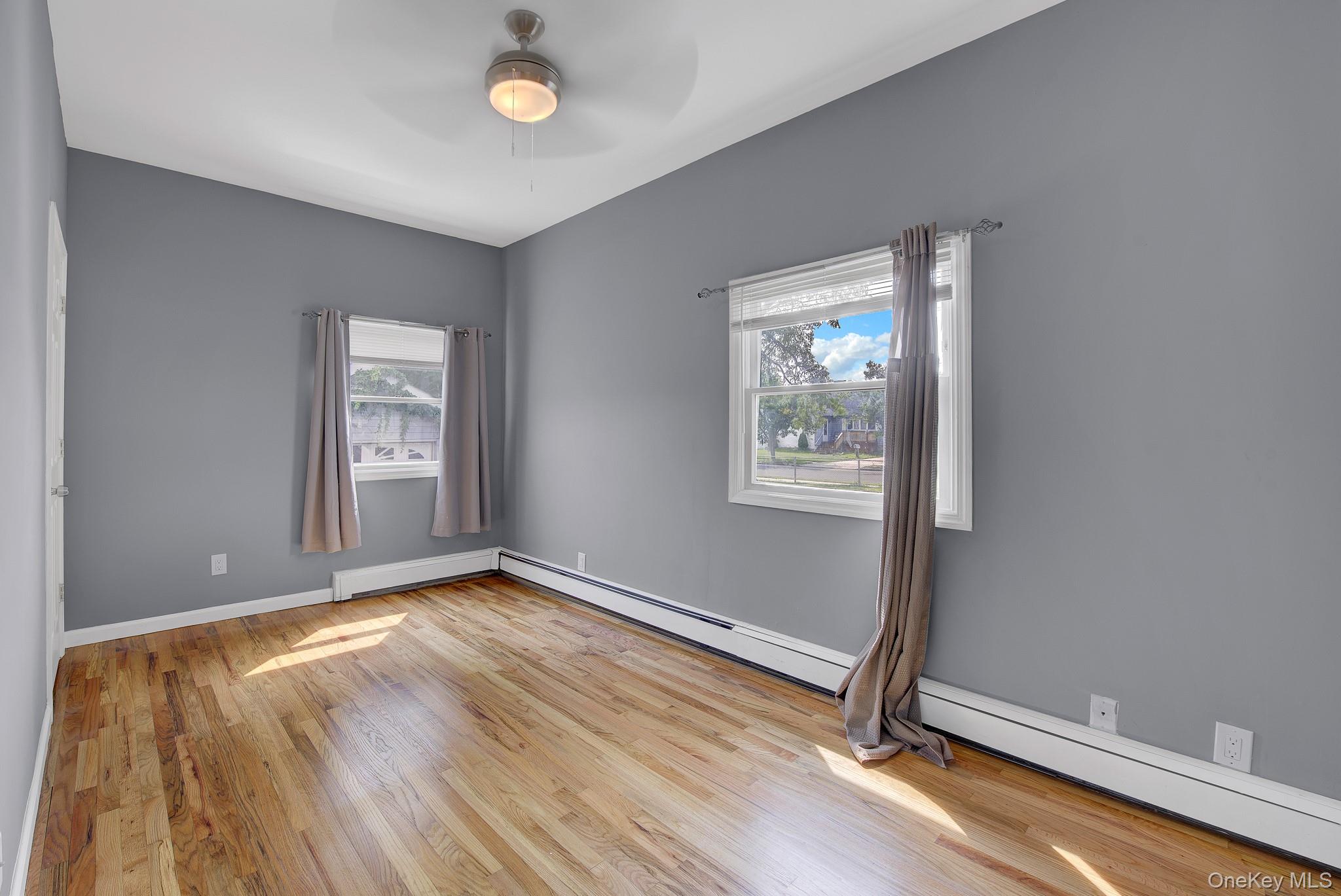 587 Miller Avenue – For Sale photo 11