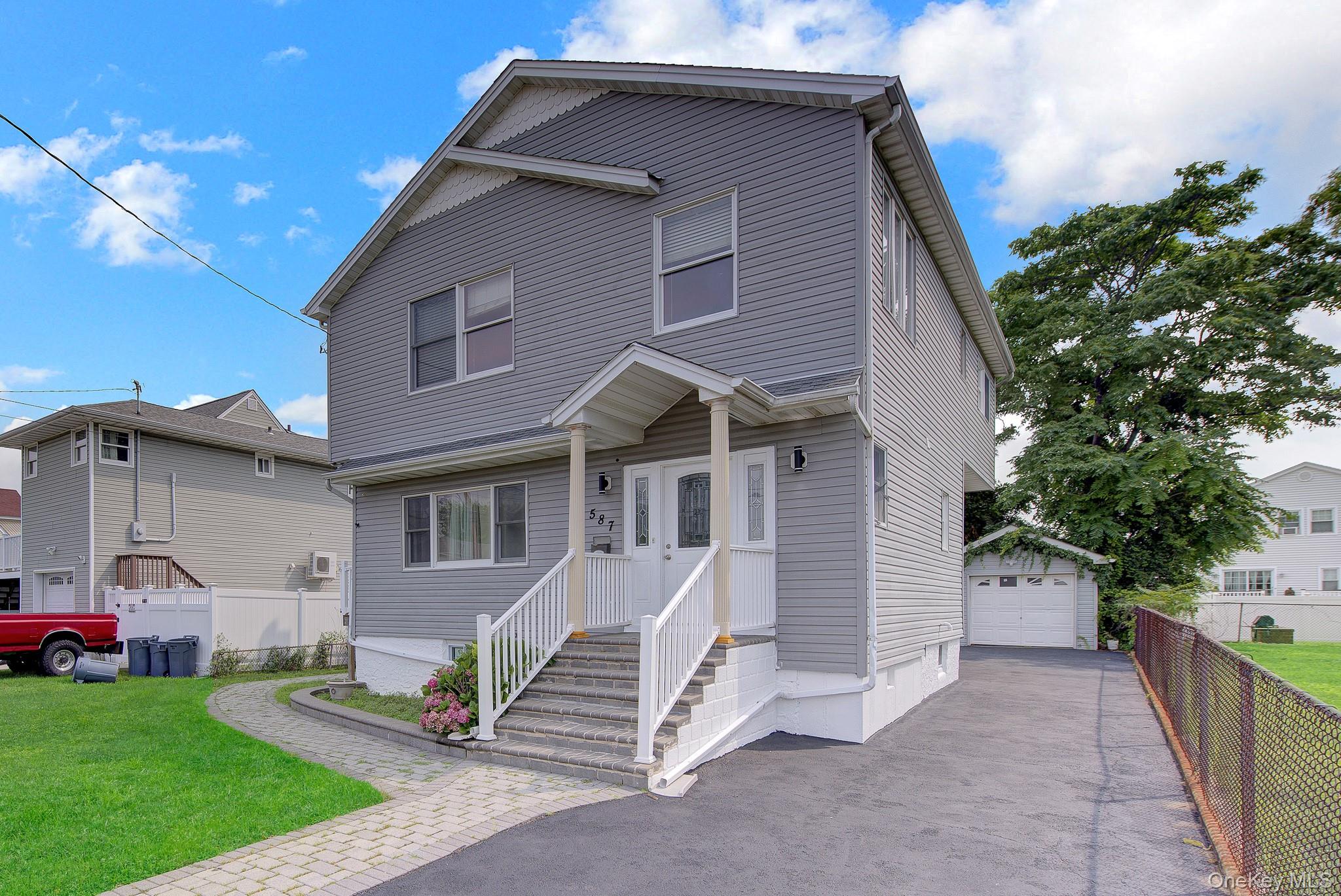 587 Miller Avenue – For Sale photo 3