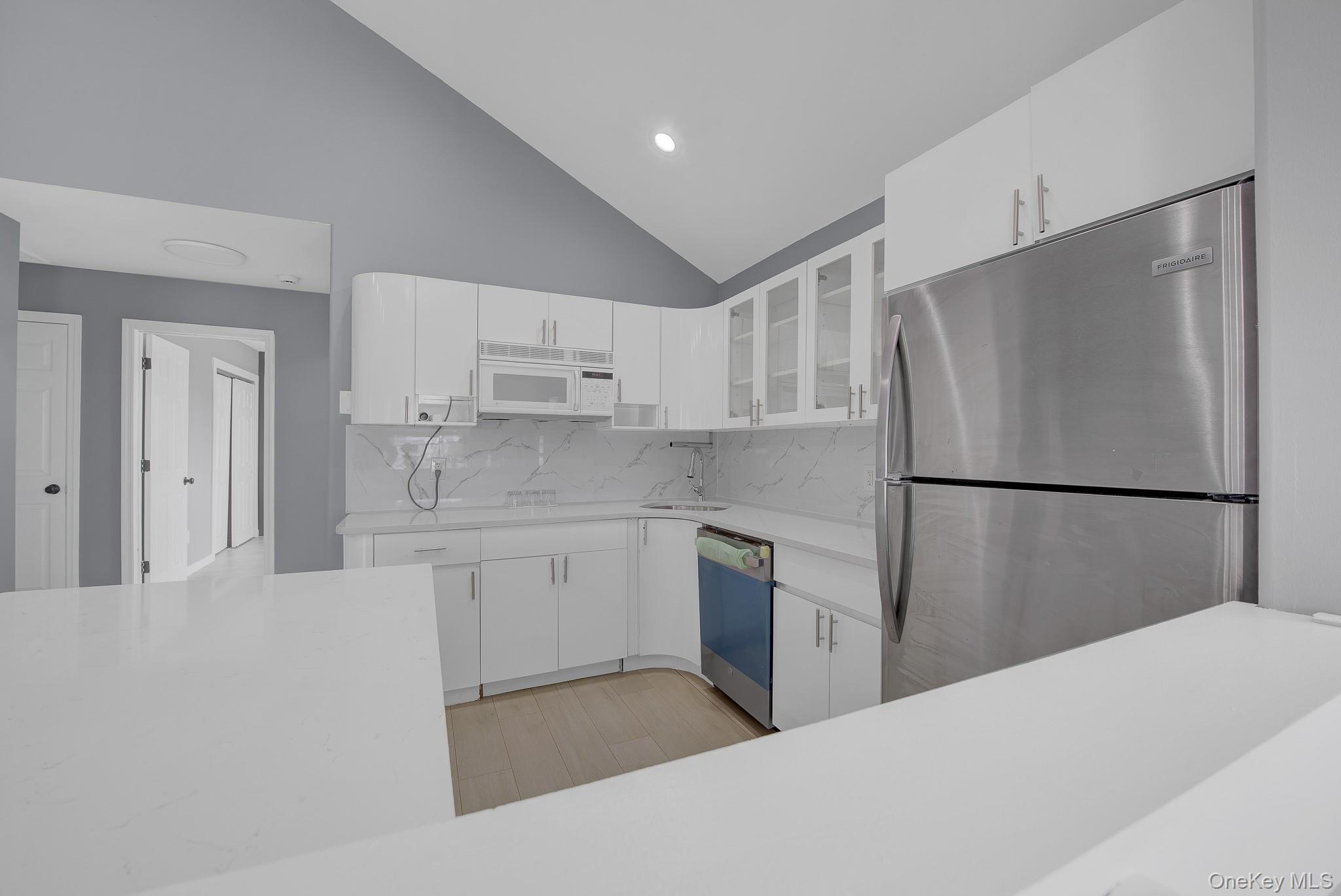 587 Miller Avenue – For Sale photo 19