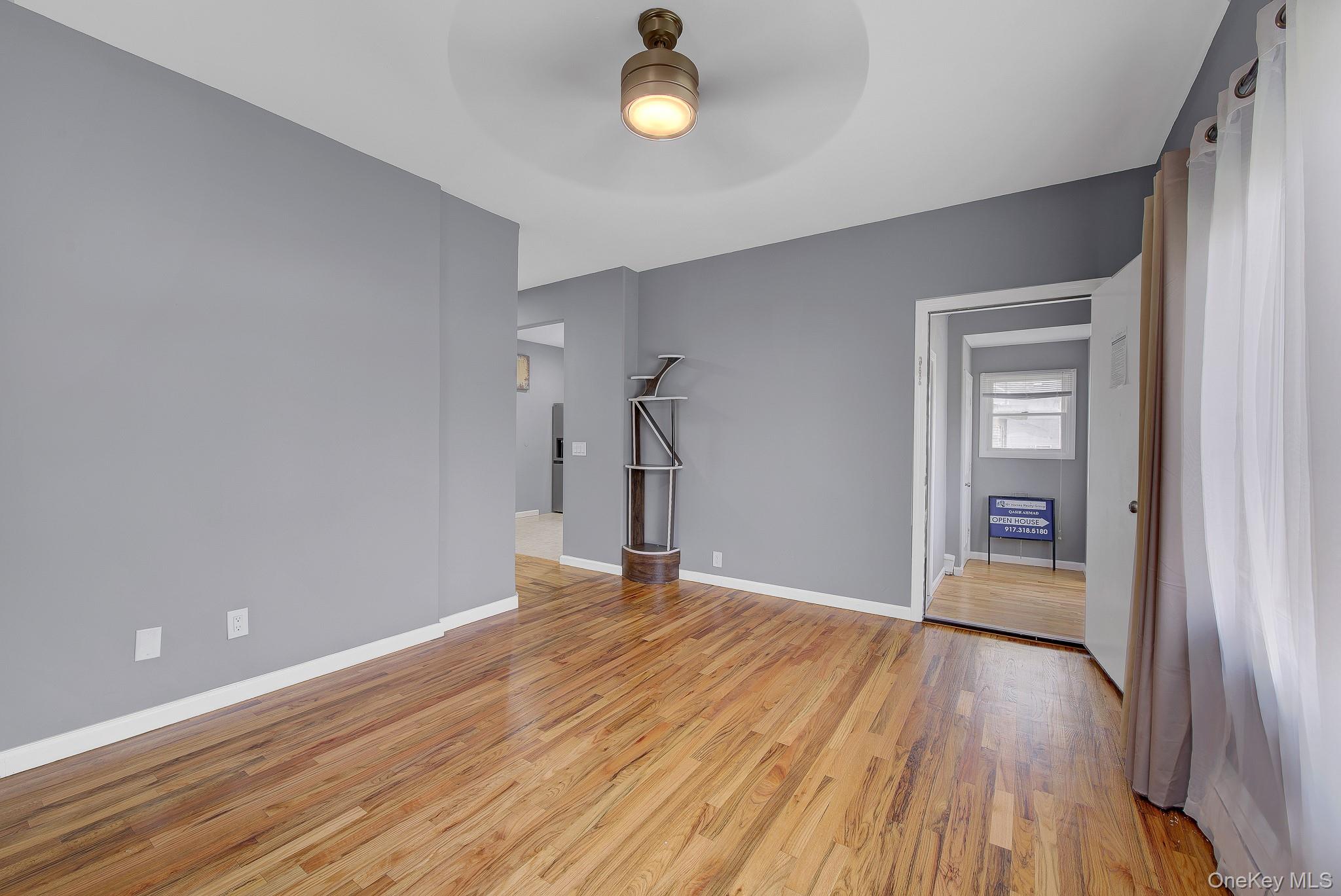 587 Miller Avenue – For Sale photo 5
