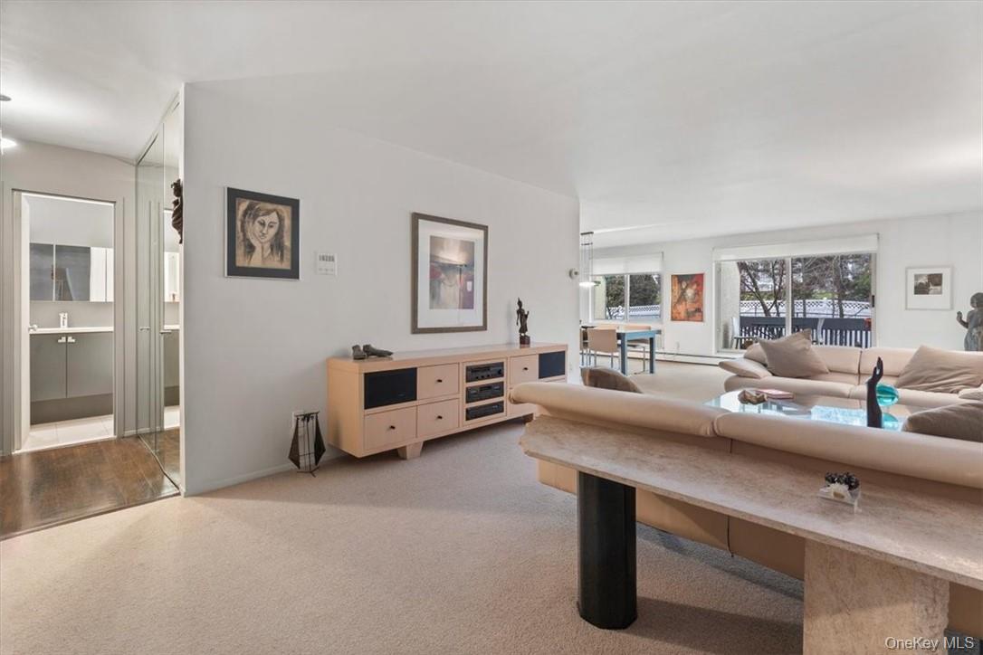 2 Fountain Lane, Unit 3W photo 3
