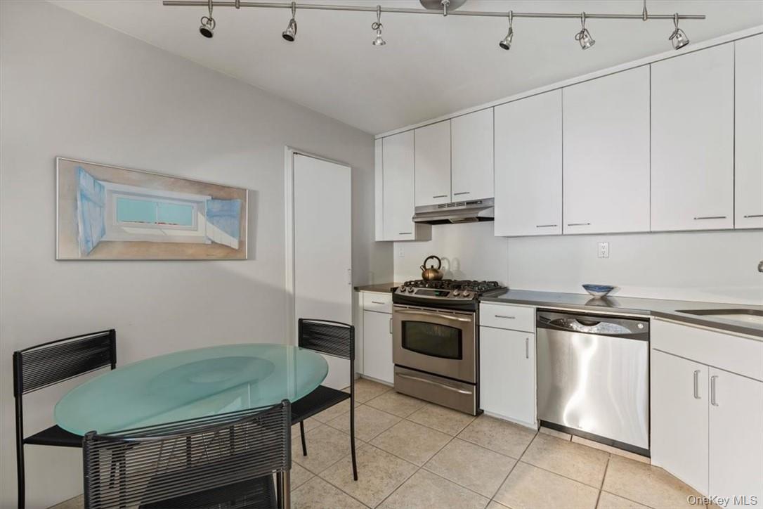 2 Fountain Lane, Unit 3W photo 12