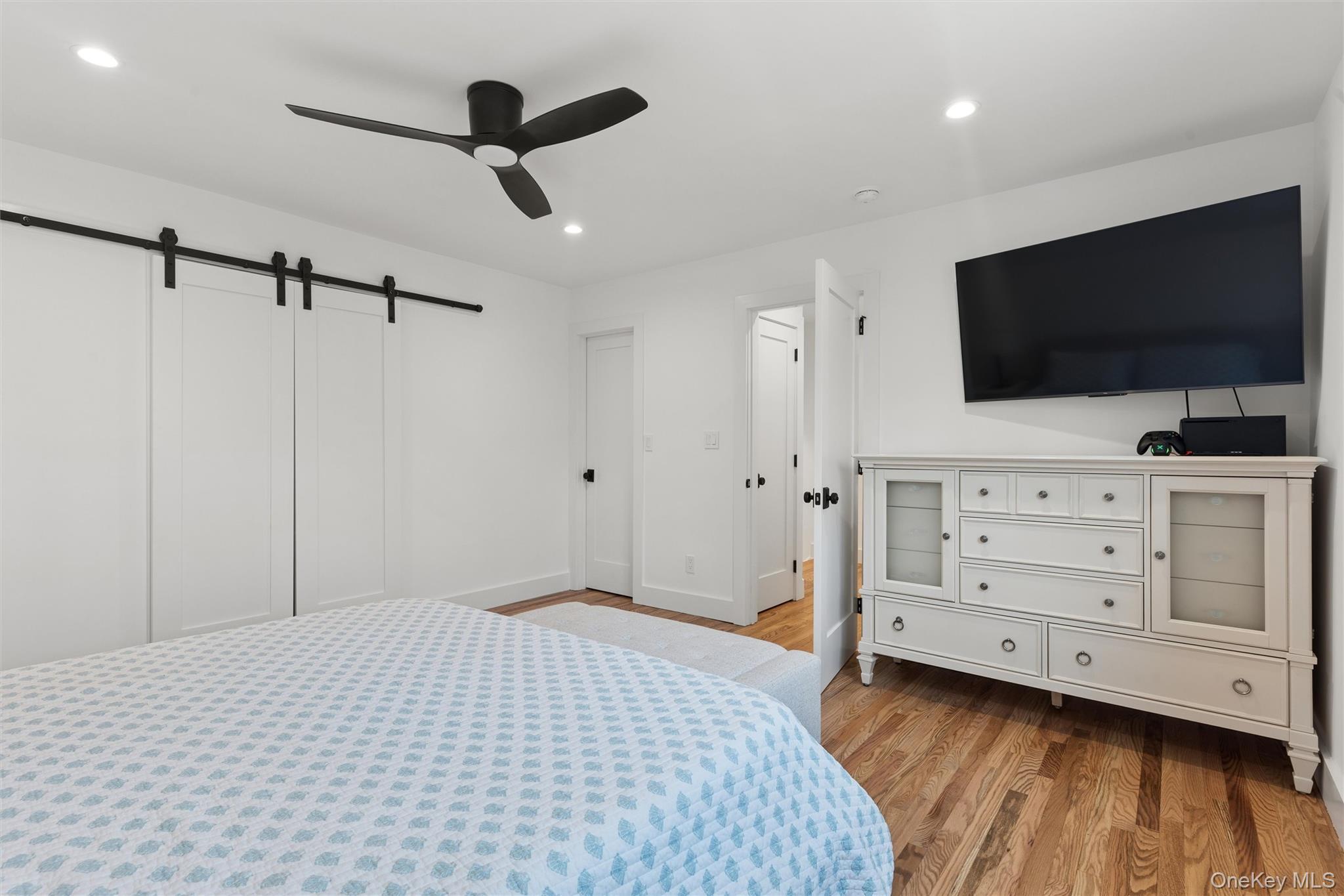 502 Springs Fireplace Road – For Rent photo 16
