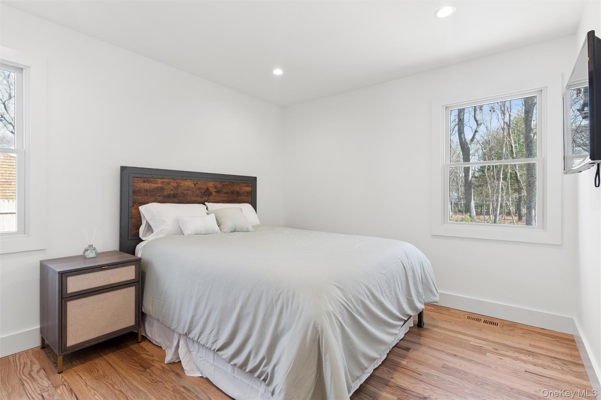 502 Springs Fireplace Road – For Rent photo 11