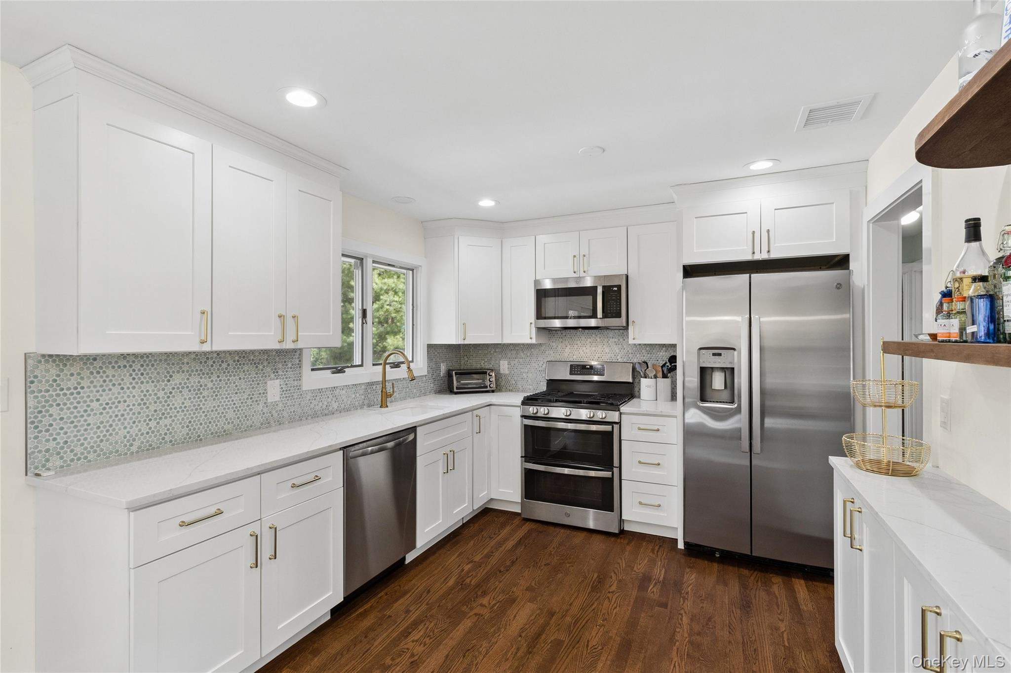 135 Pembroke Drive – For Rent photo 22