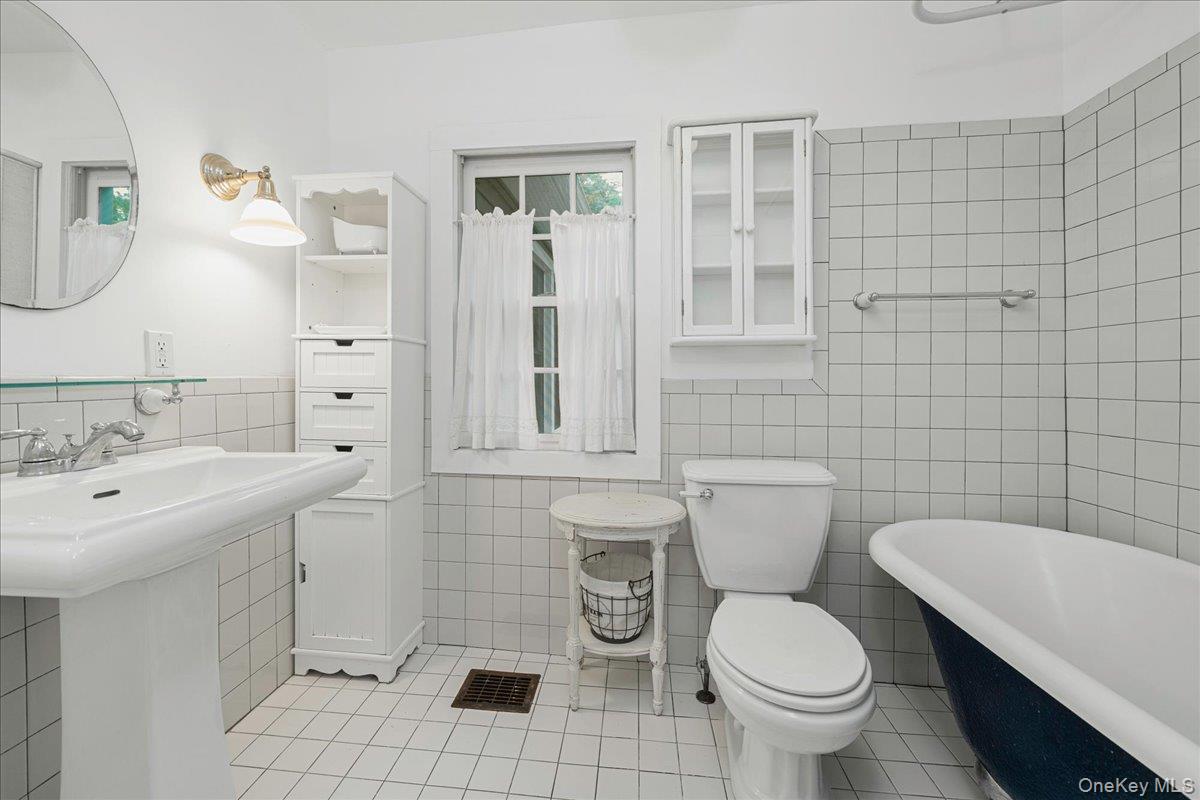 157 Hudson Street – For Sale photo 26