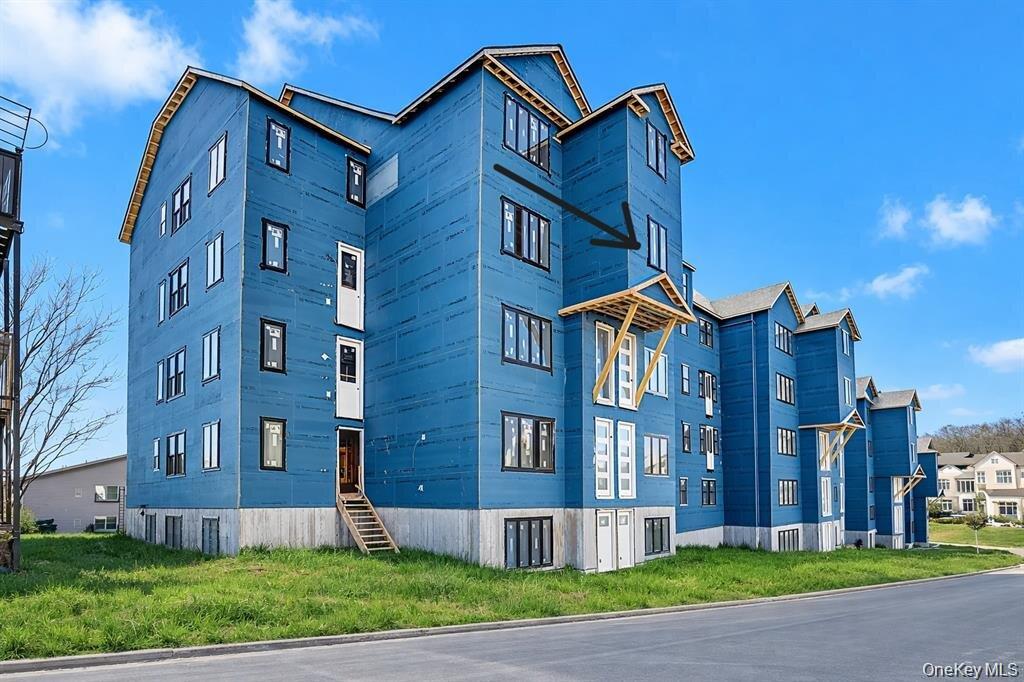 16 Chevron Road, Unit 103 photo 2