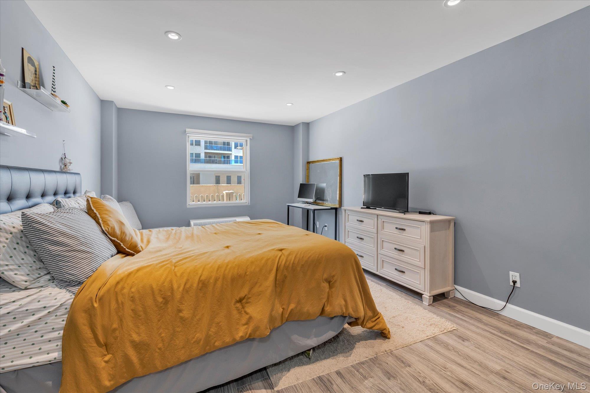 360 Shore Road, Unit 2C photo 9