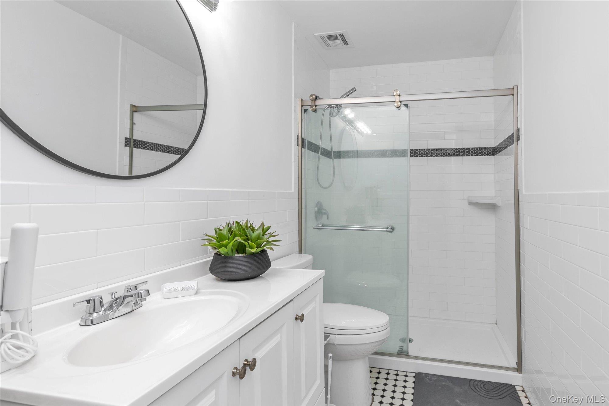 360 Shore Road, Unit 2C photo 11