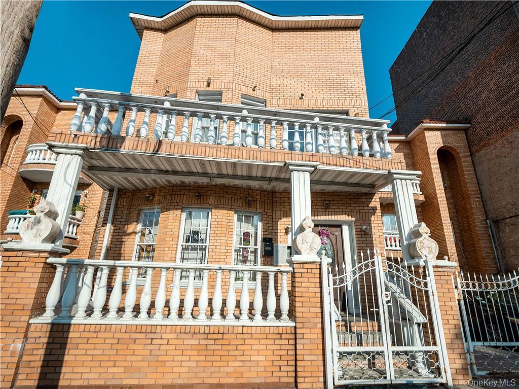 1392 Commonwealth Avenue – For Sale