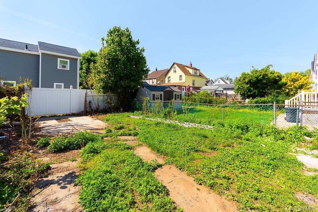 10916 221st Street – For Sale photo 2