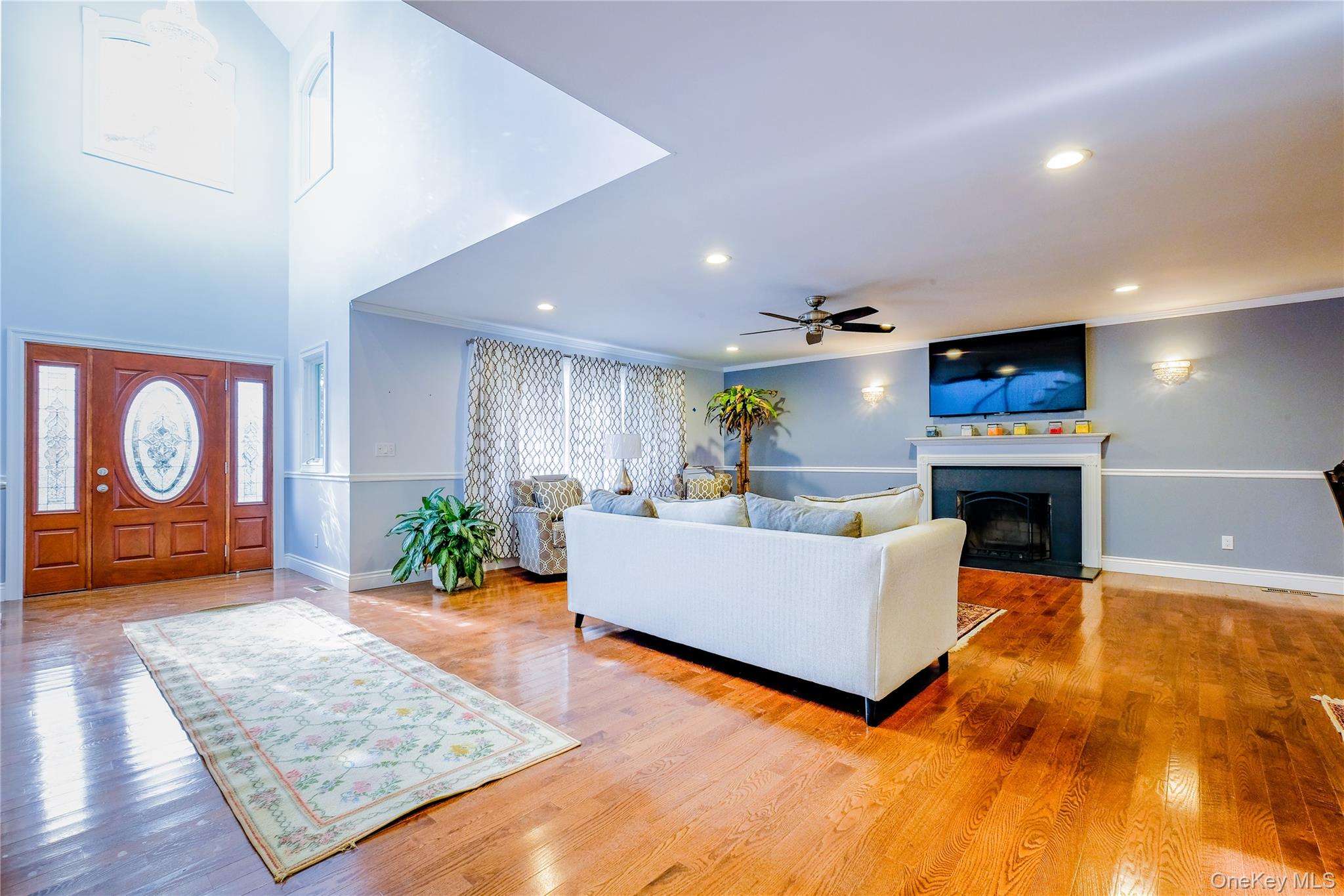 752 Kensington Court – For Sale photo 8