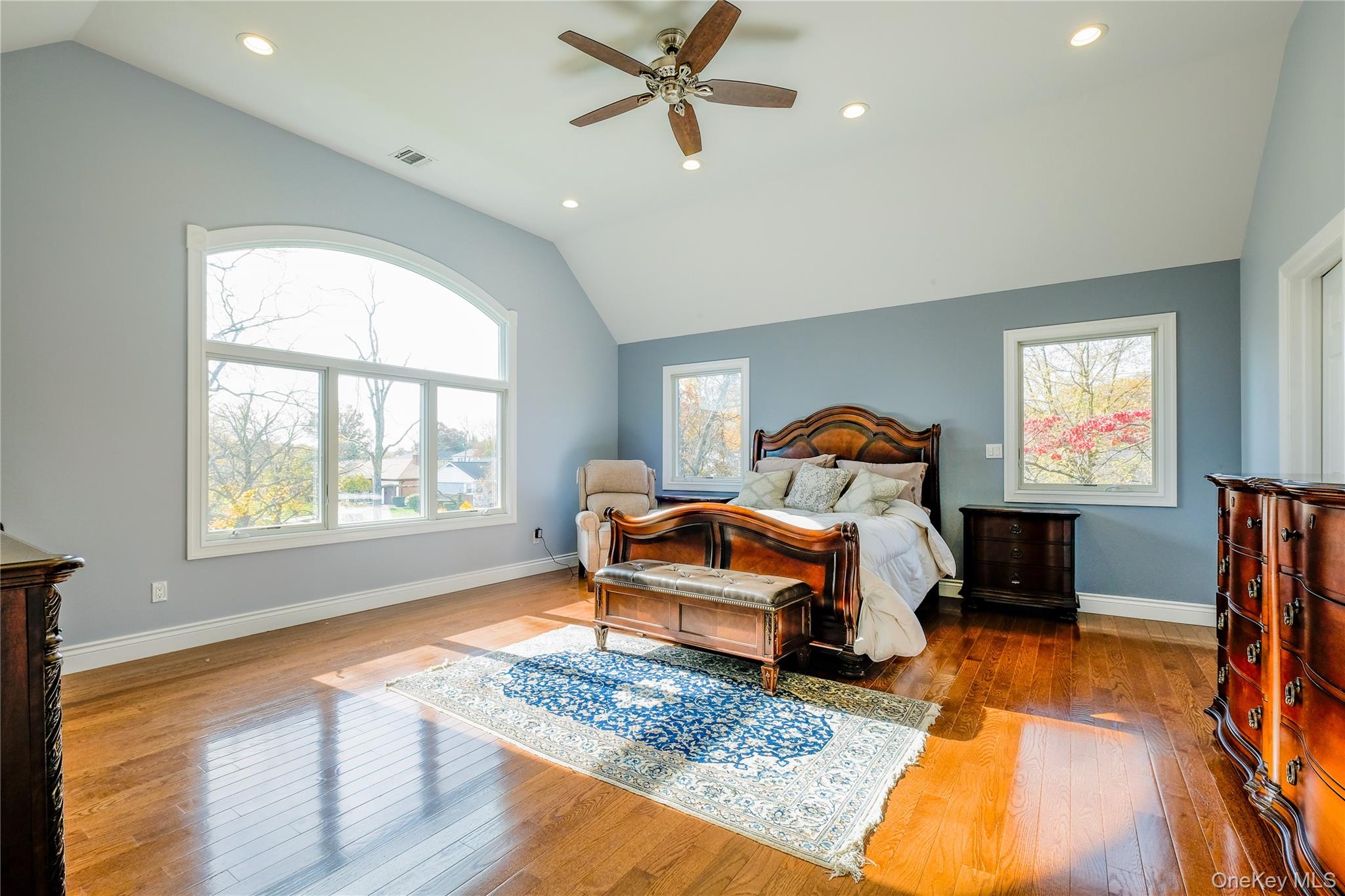 752 Kensington Court – For Sale photo 22