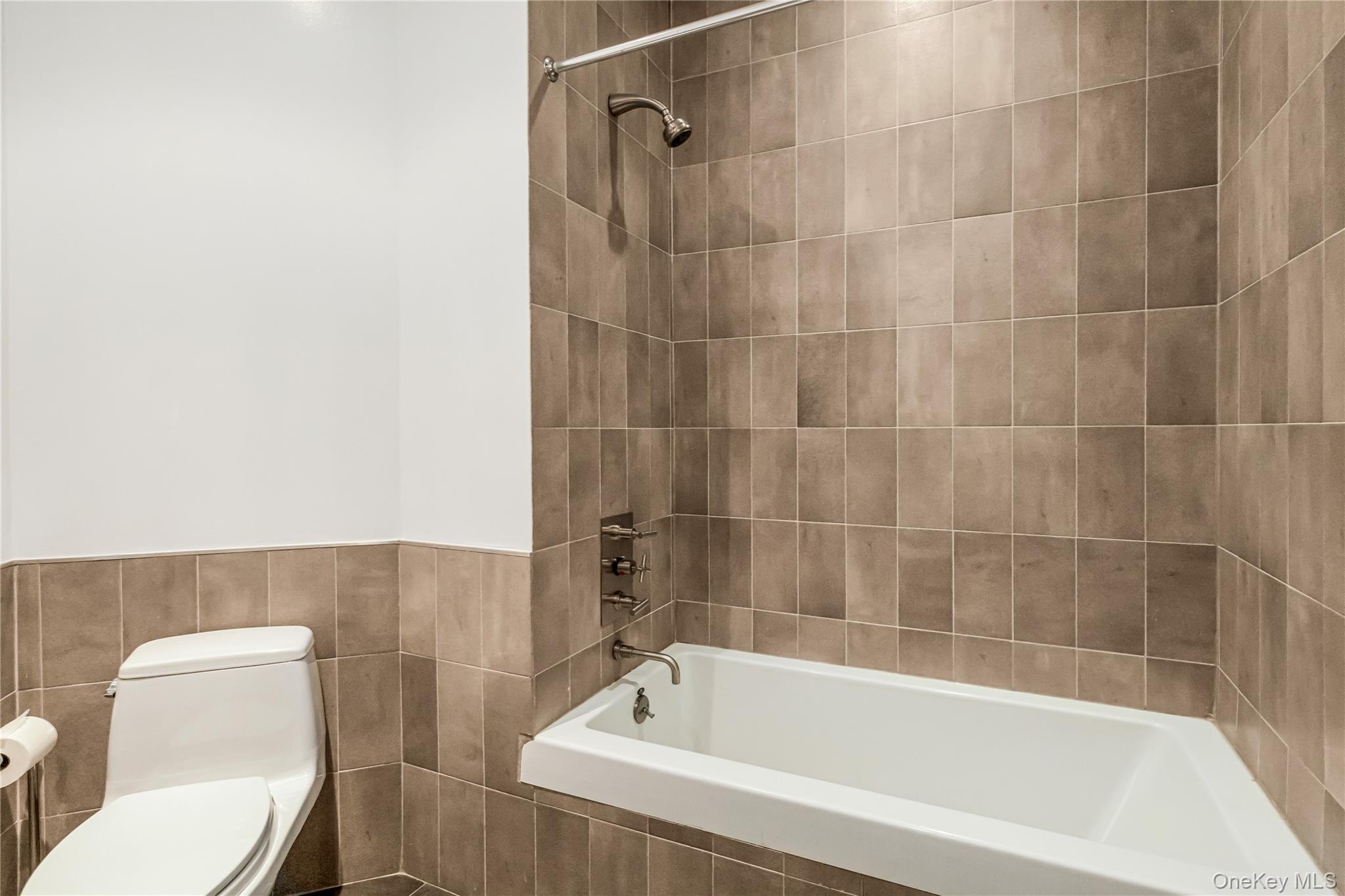 55 Berry Street, Unit 4F photo 18