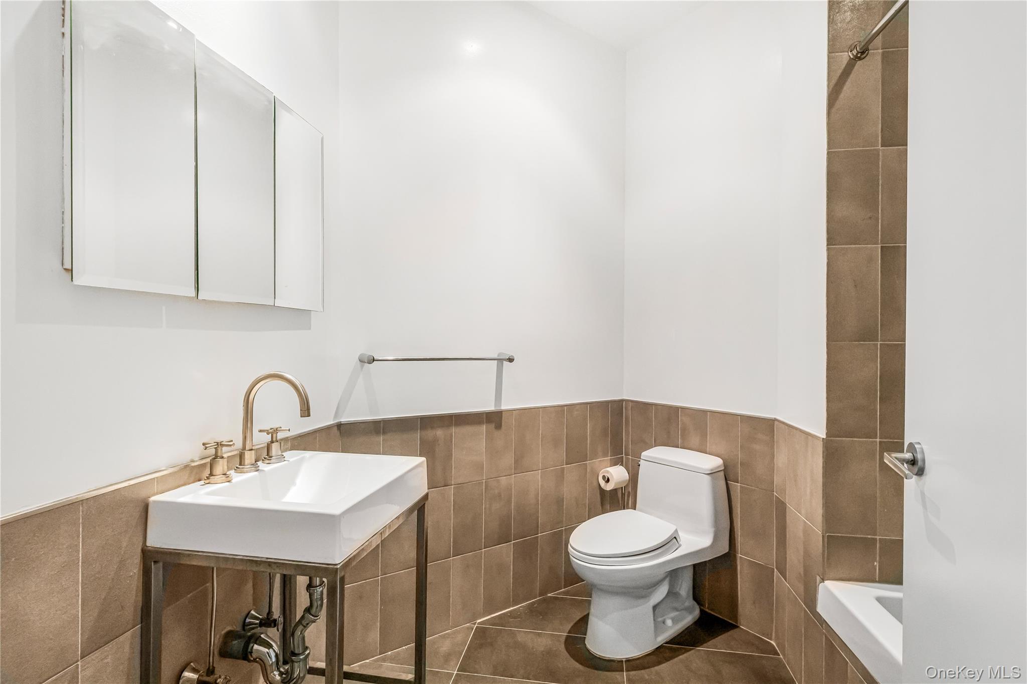 55 Berry Street, Unit 4F photo 17