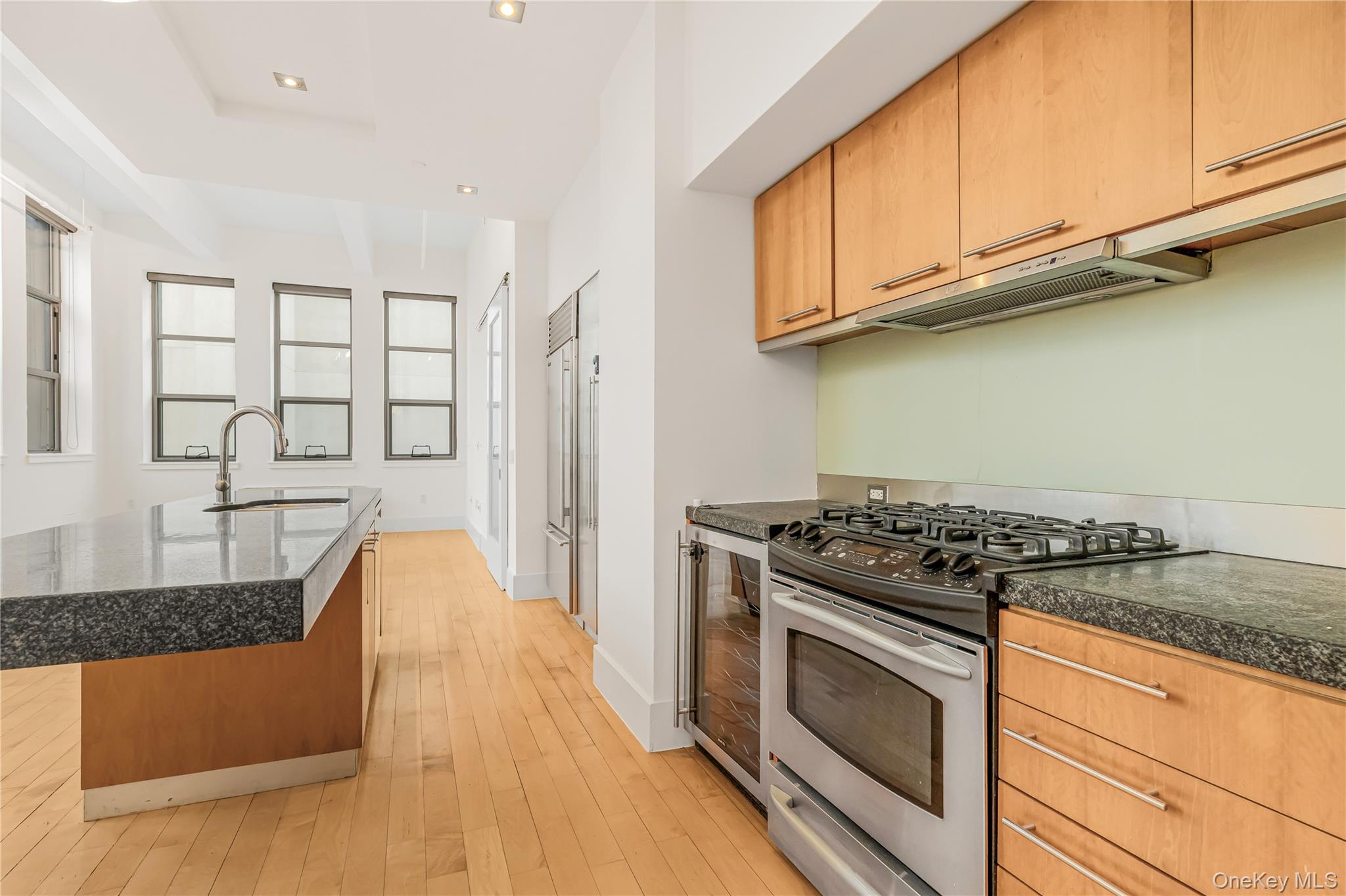 55 Berry Street, Unit 4F photo 8