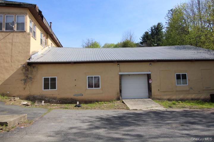 325 N Main Street – For Rent