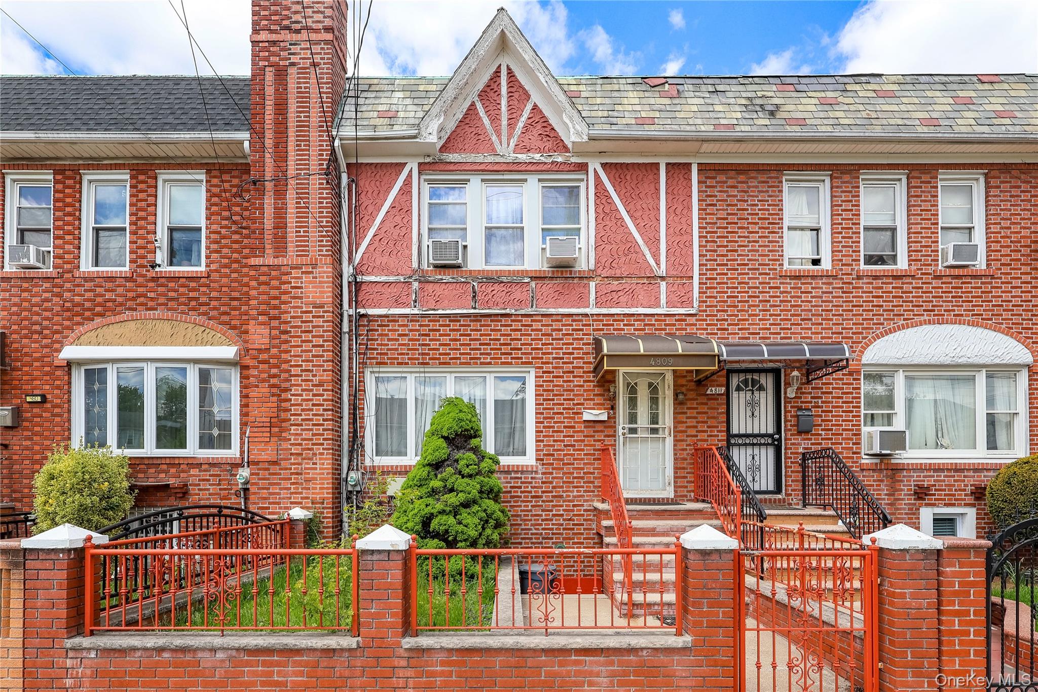 4809 Avenue M – For Sale