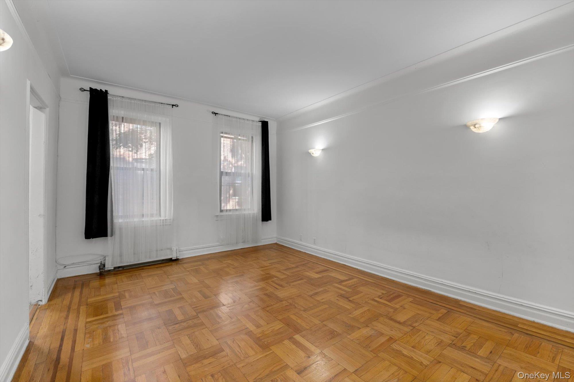37-21 80th Street, Unit 3M photo 2